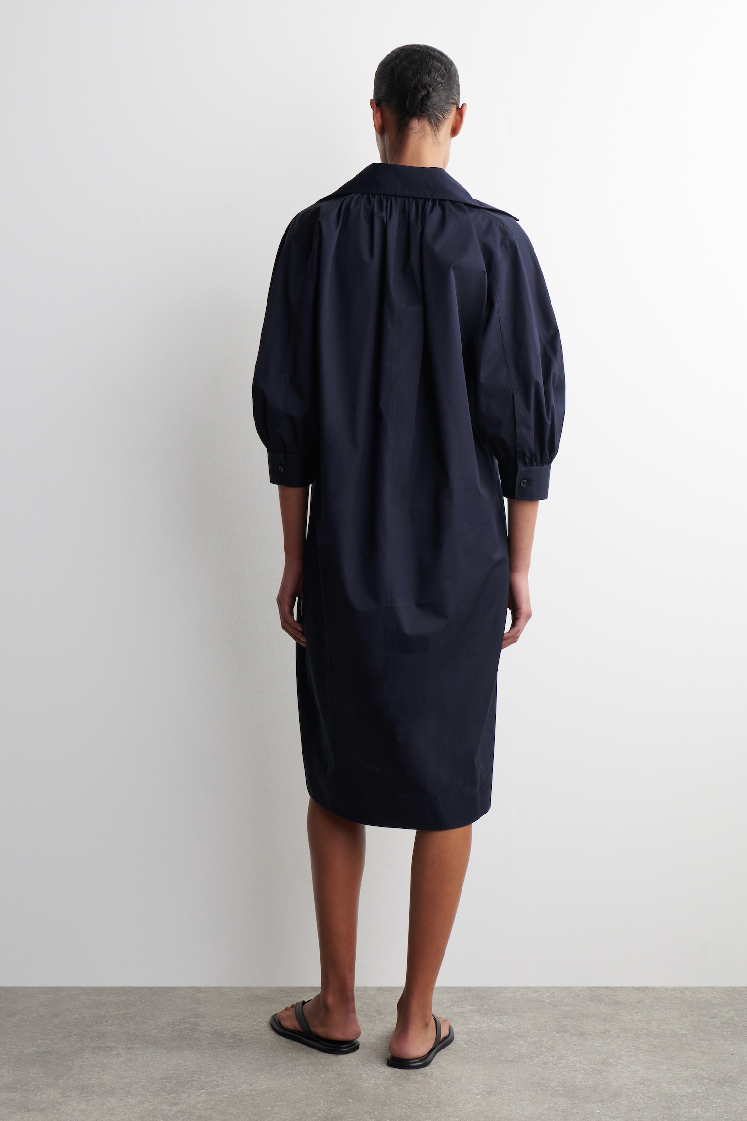 ROBE-CHEMISE MIDI EN COTON FRONCÉ - BLEU MARINE - 6