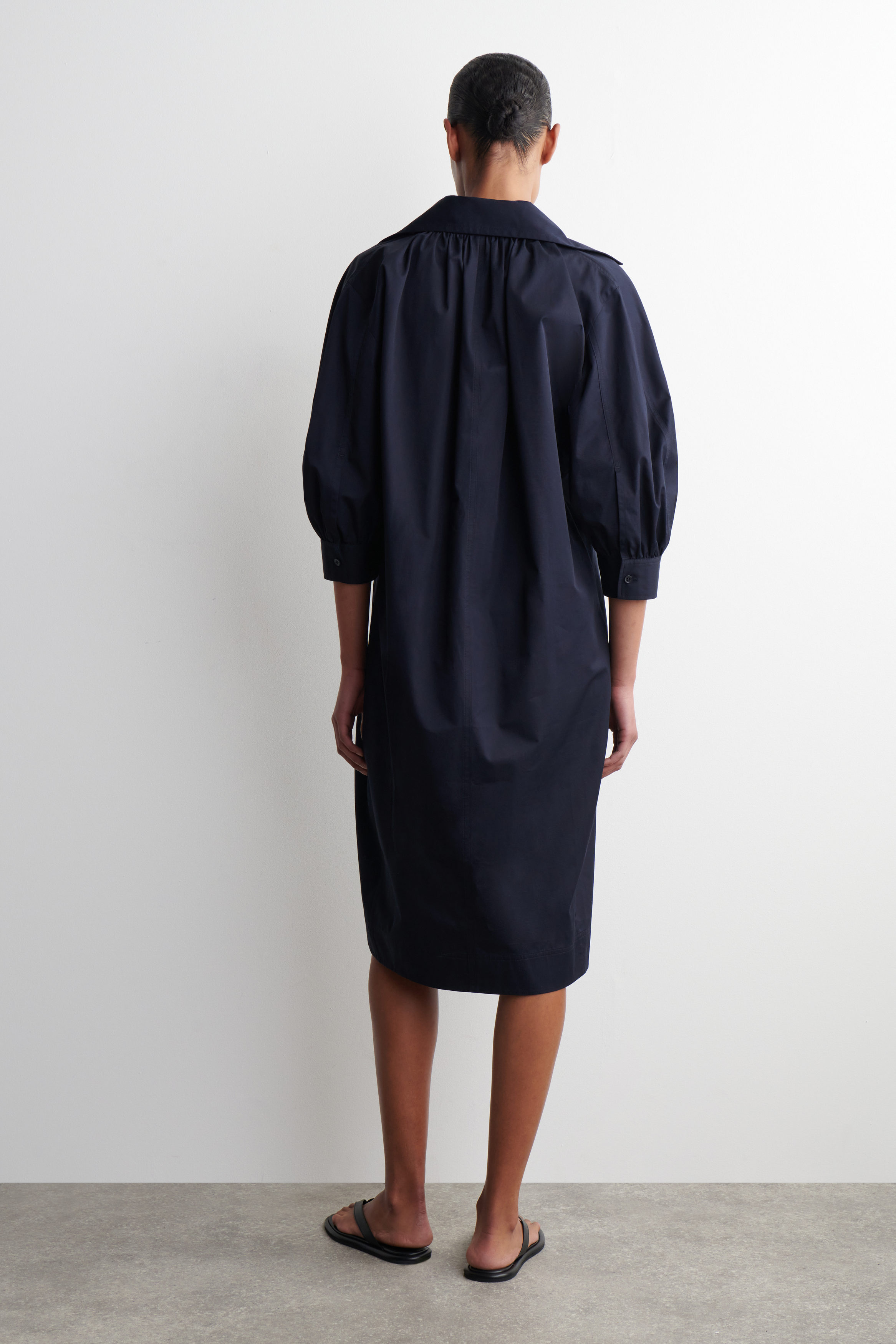 long sleeve cutout midi dress Cut Out Midi Dress Black / L