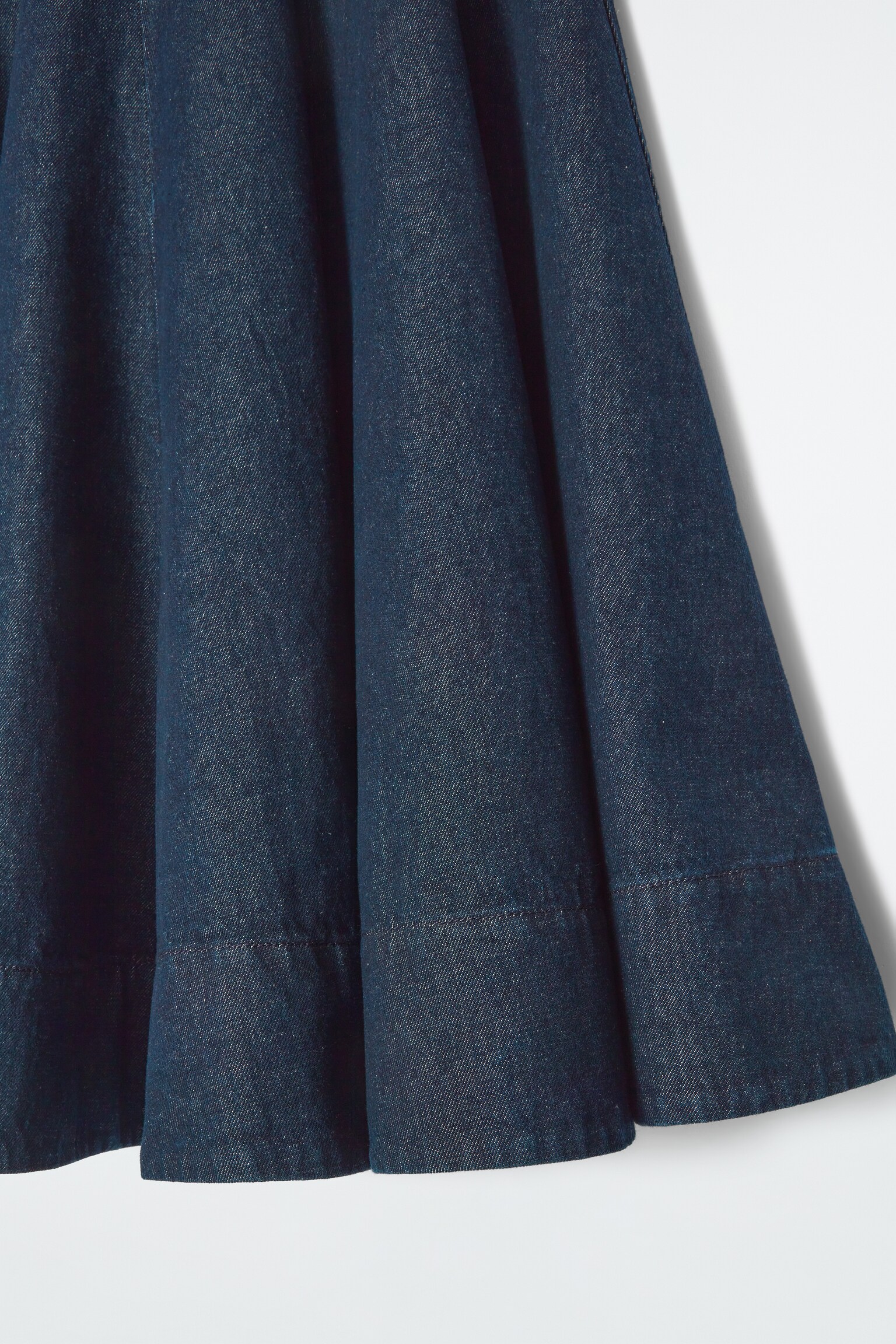 VOLUMINOUS A-LINE DENIM MIDI SKIRT - INDIGO - 2