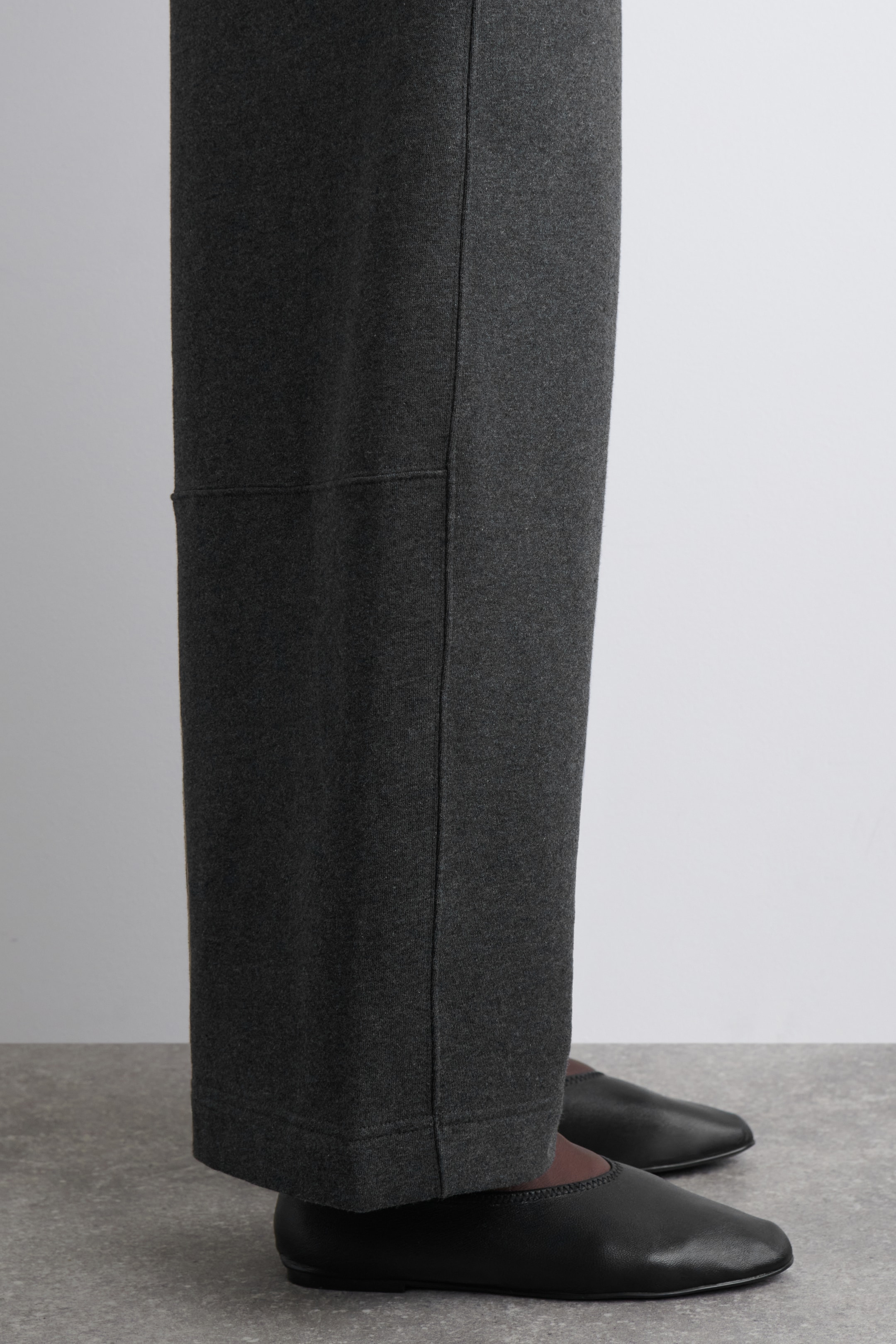 Visualizza immagine più grande: JOGGER IN COTONE A GAMBA LARGA - GRIGIO SCURO MÉLANGE - DONNA | H&M IT 4