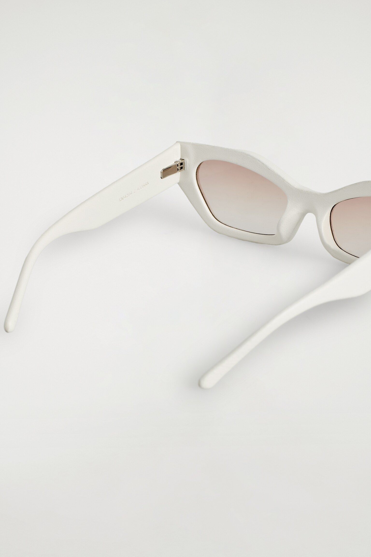 LEATHER CAT-EYE SUNGLASSES - CHALK / PINK/BROWN - 6