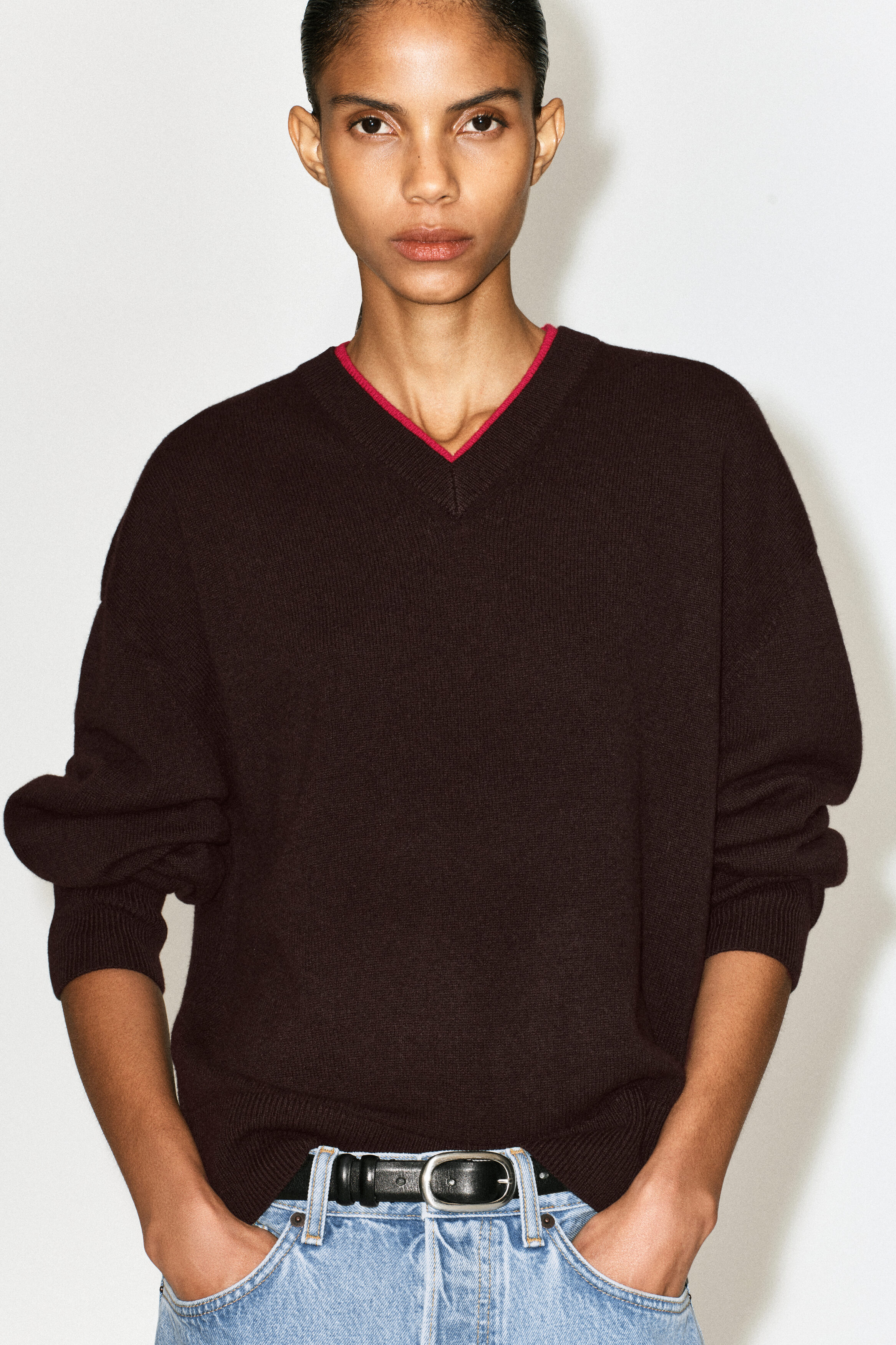 MERINO WOOL LAYERED V-NECK SWEATER - thumbnail 6