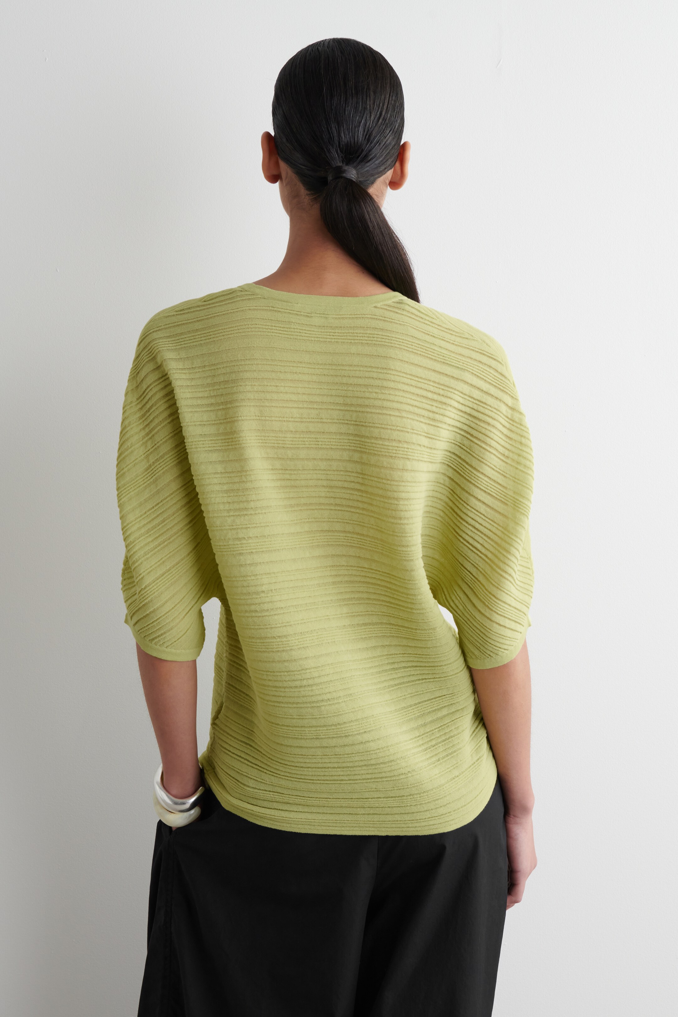 Ingrandisci l'immagine: PLEATED KNITTED T-SHIRT - GREEN - DONNA | H&M CH 5