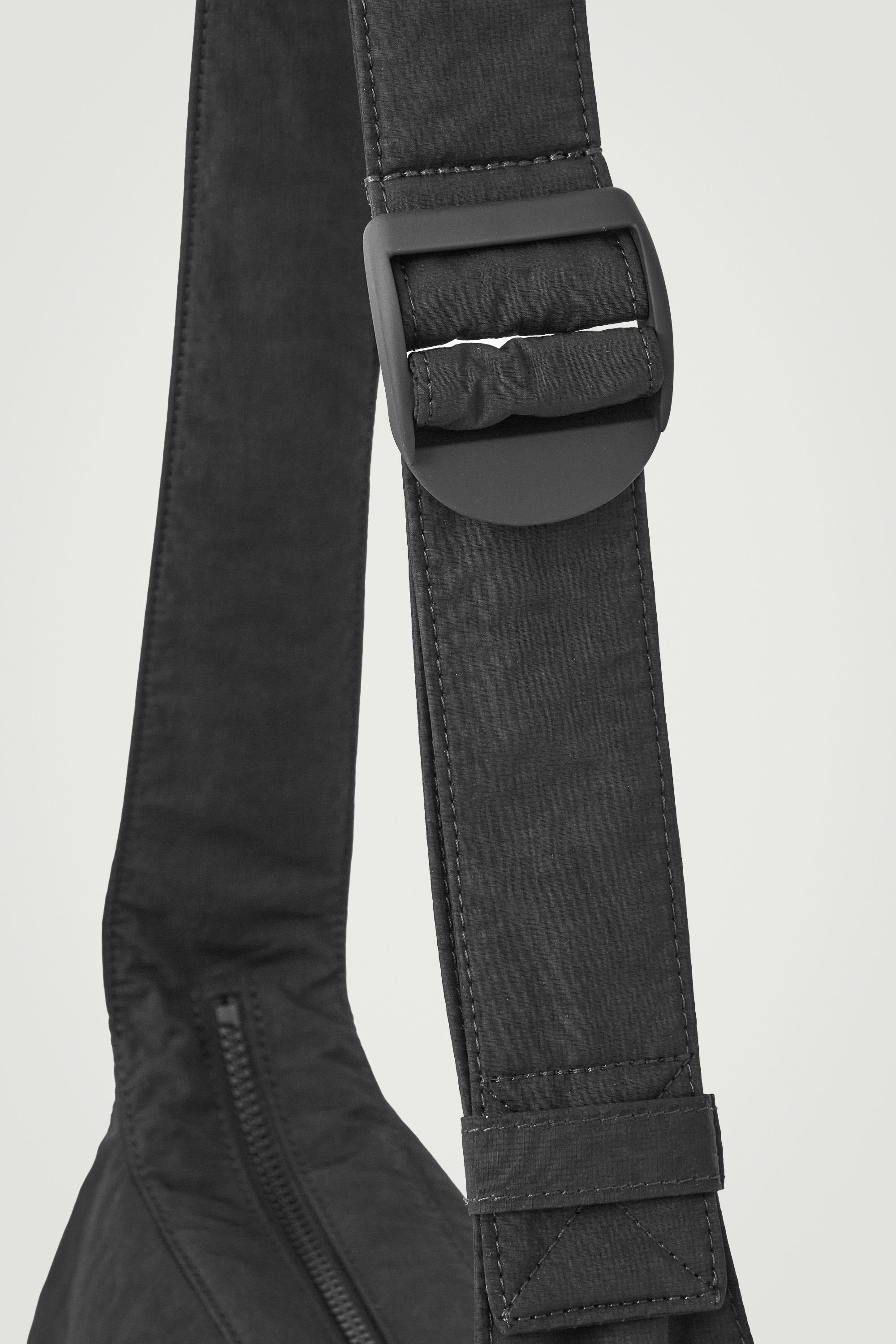 CROSSBODY SADDLE BAG - NYLON - BLACK | COS