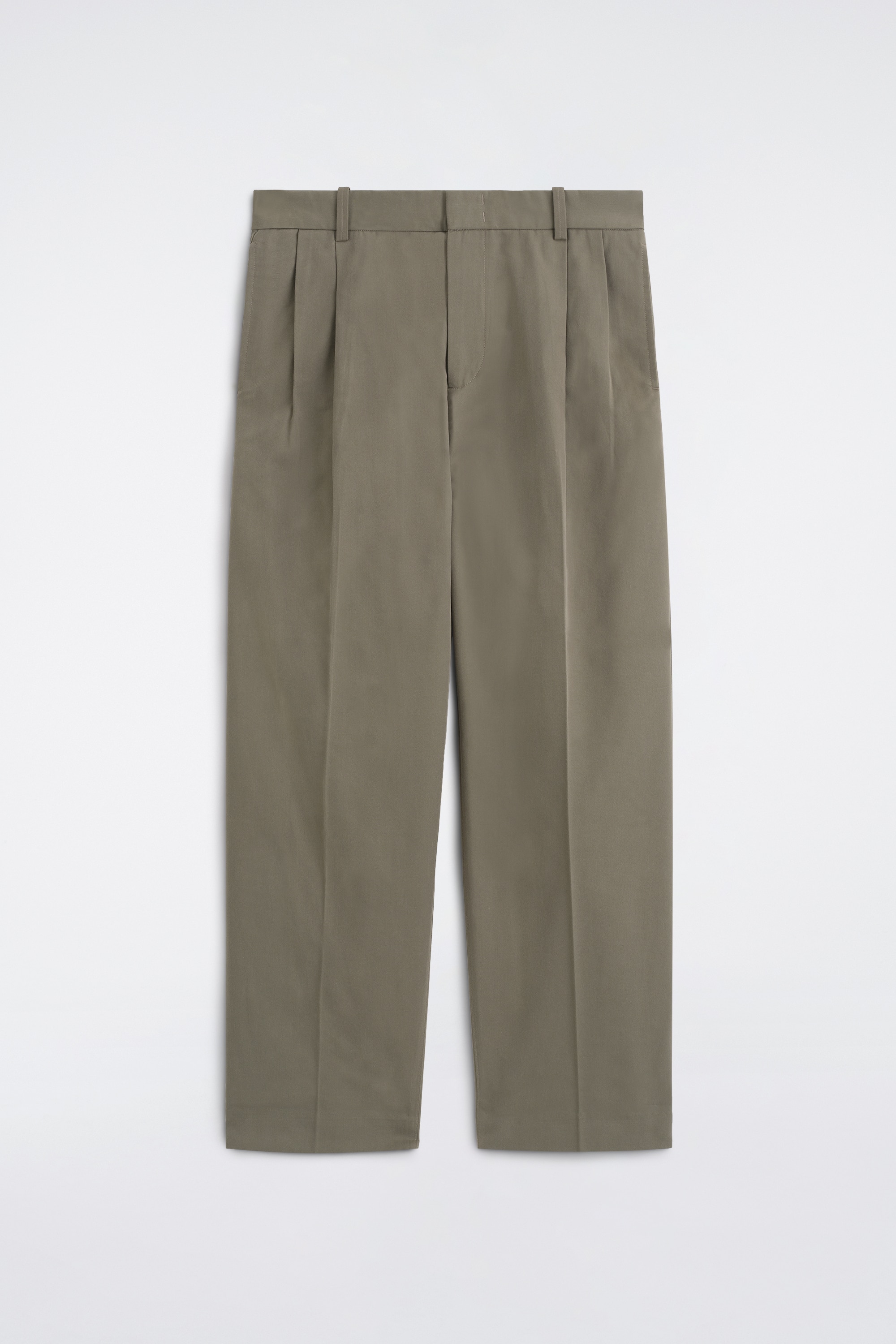 PANTALON FUSEAU DÉCONTRACTÉ À PLIS