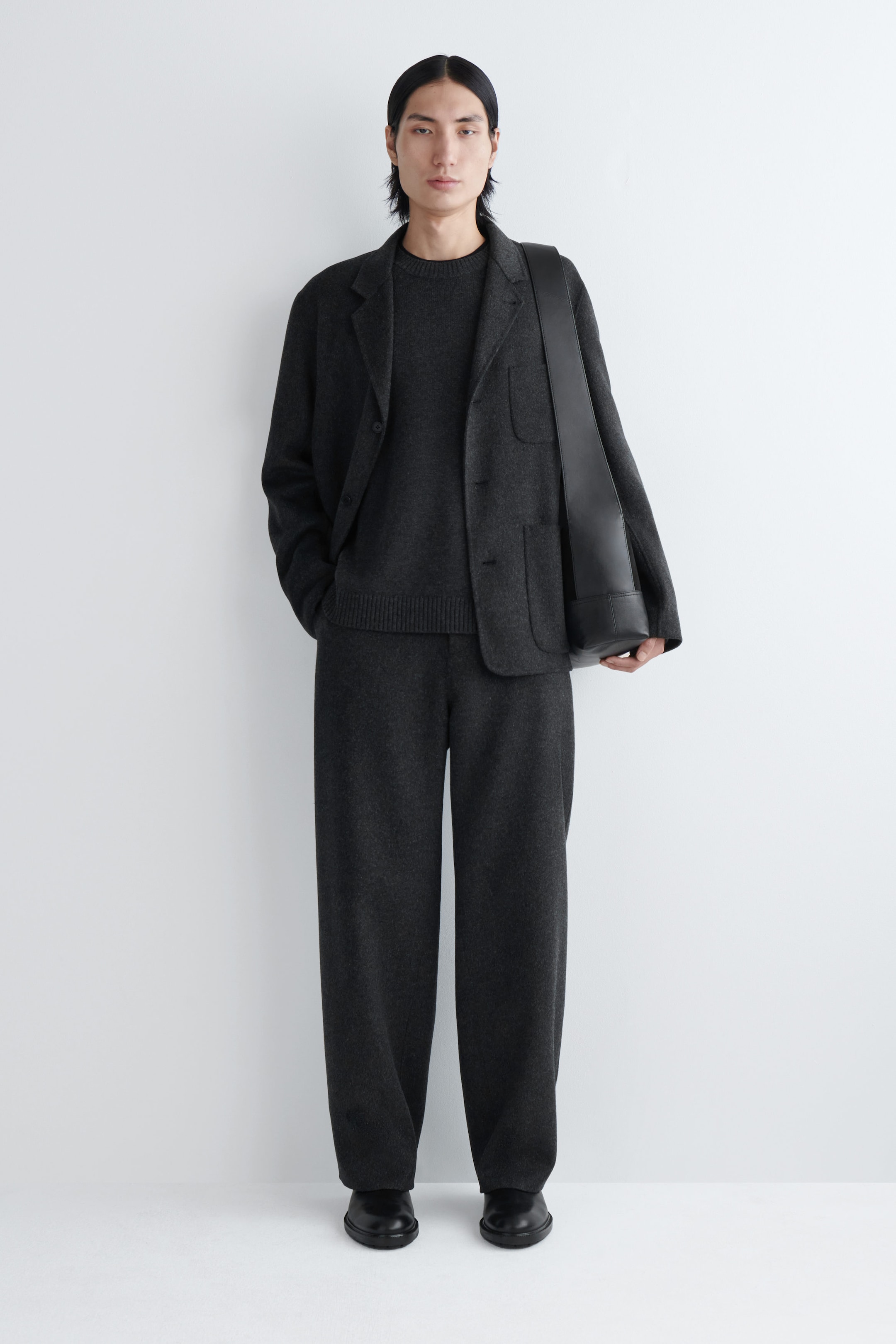 AGENDA SHOULDER BAG - LEATHER