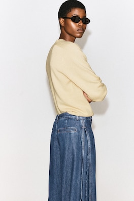 PLEATED-PANEL DENIM BARREL-LEG PANTS — BLUE 4