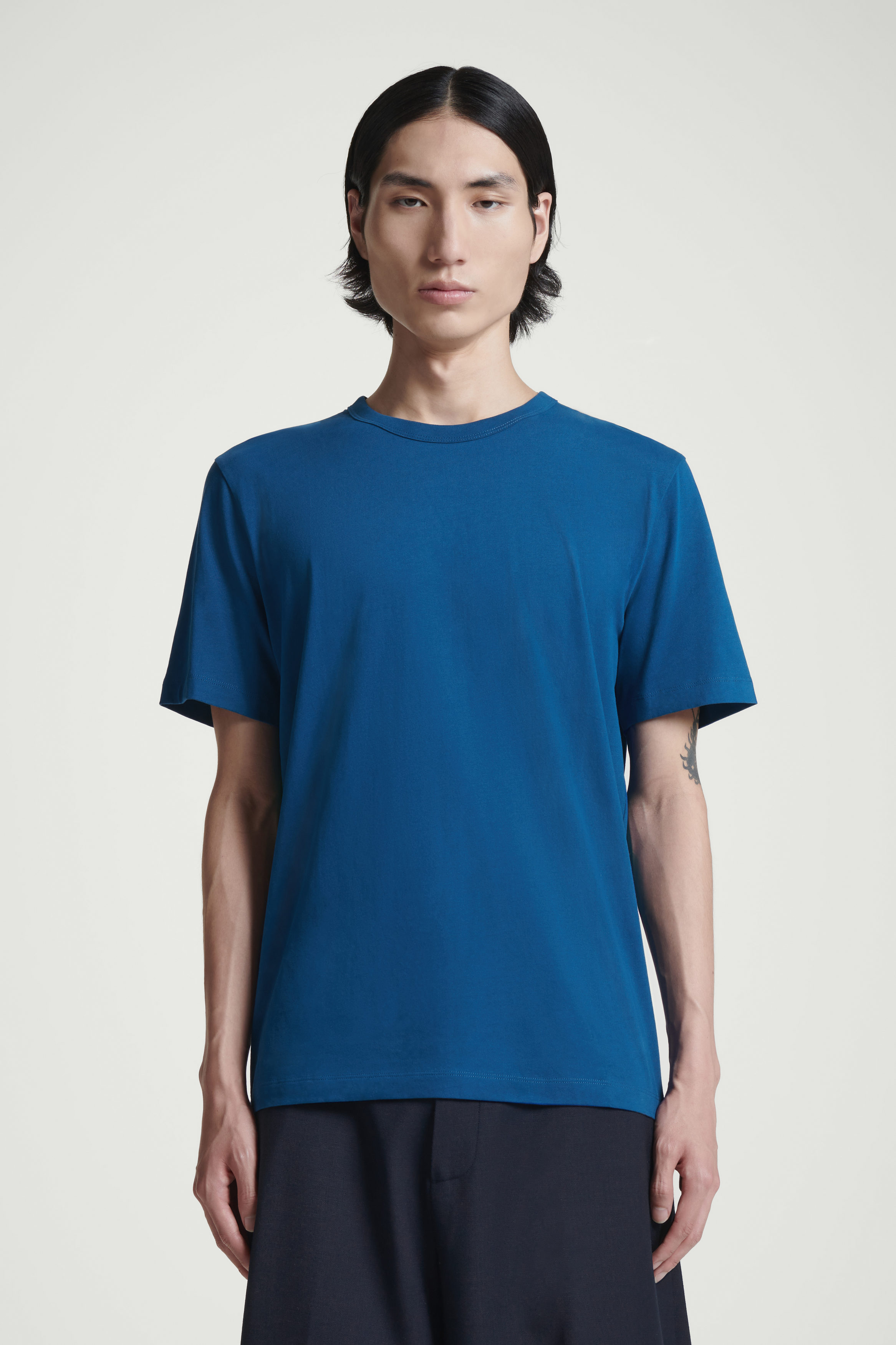 REGULAR BRUSHED-COTTON T-SHIRT - BLUE | COS