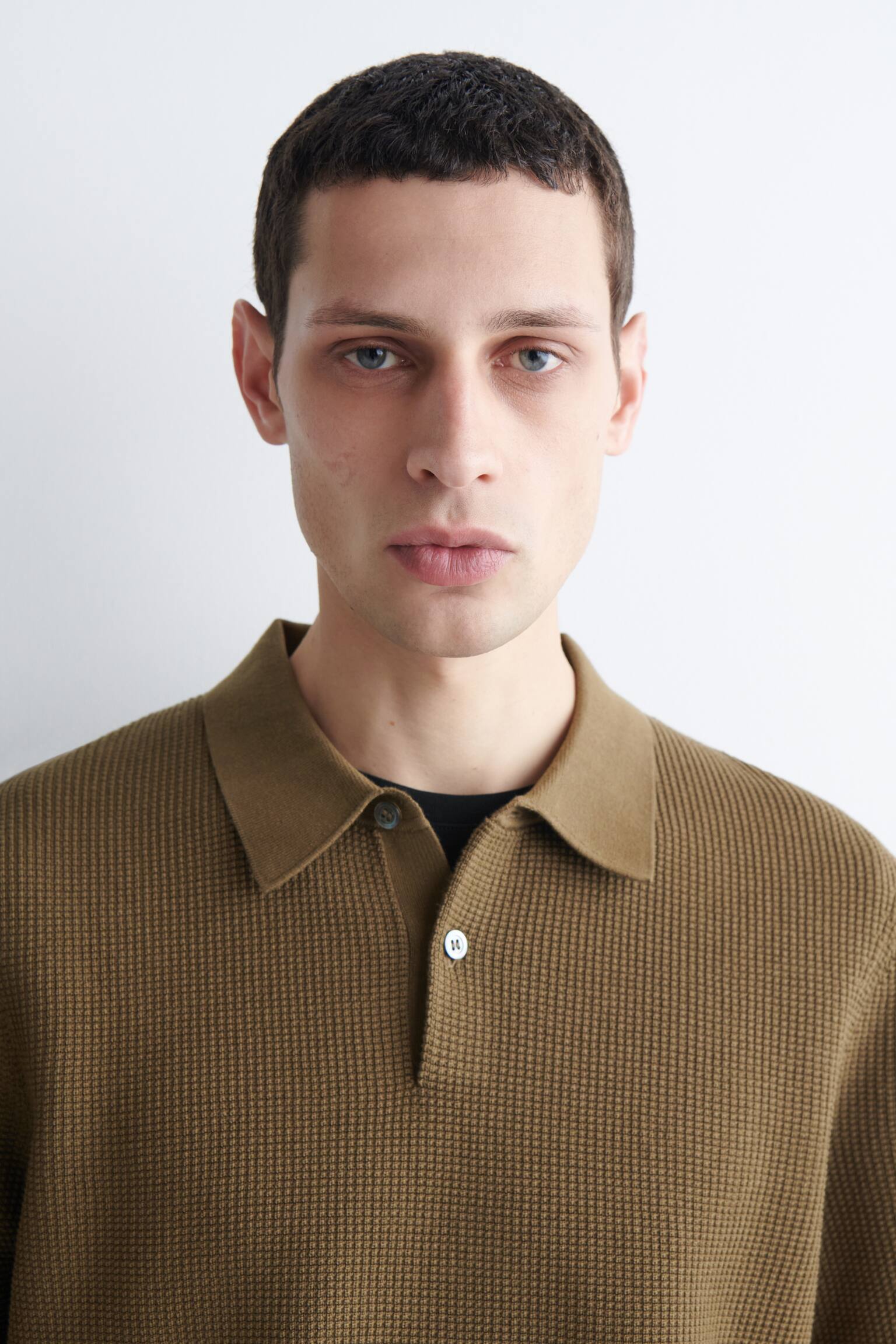 POLO DE ALGODÓN DE PUNTO GOFRE - BEIGE OSCURO/NEGRO - 7