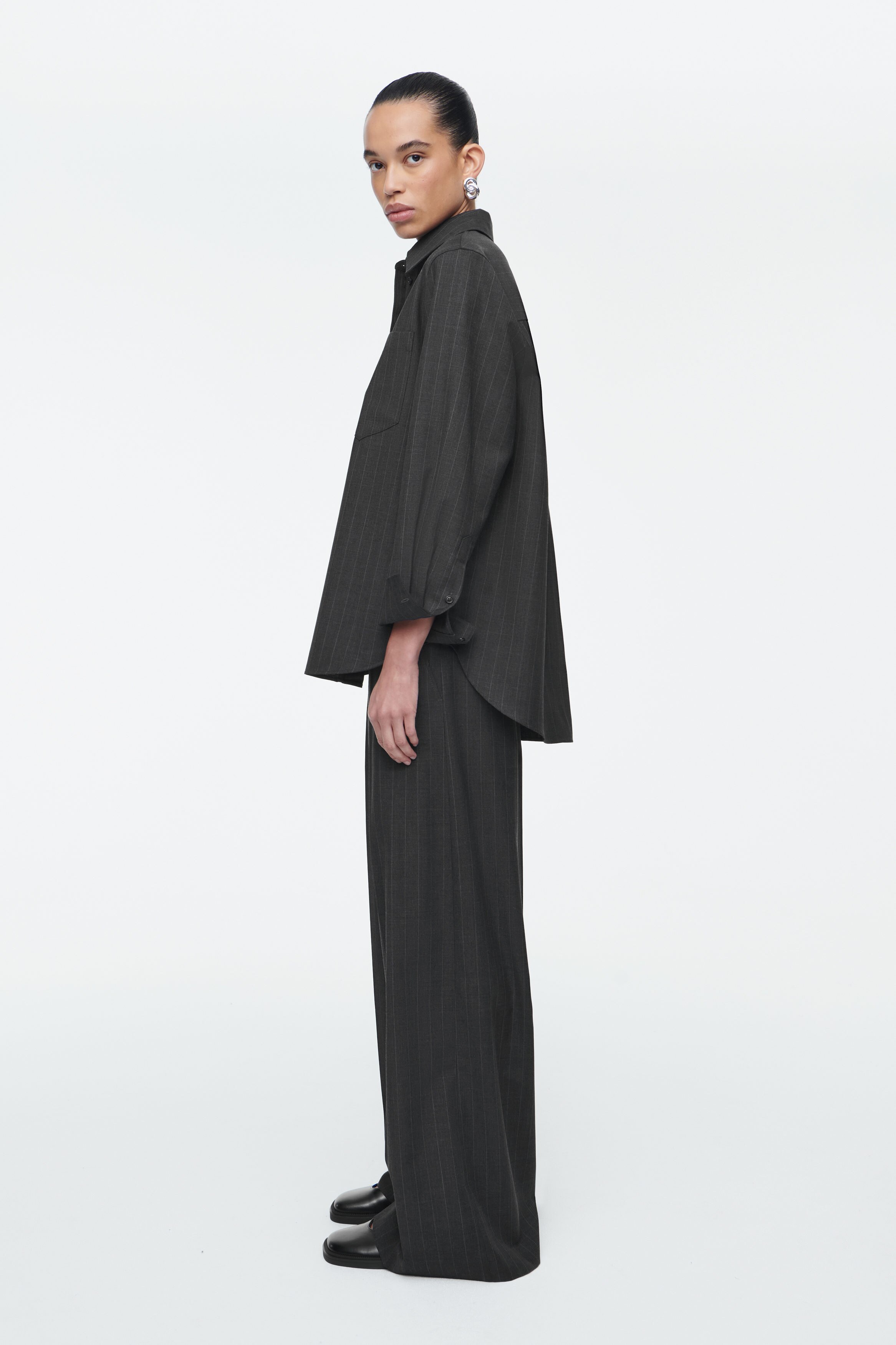 RELAXED PINSTRIPED WOOL SHIRT - DARK GREY / PINSTRIPED | COS