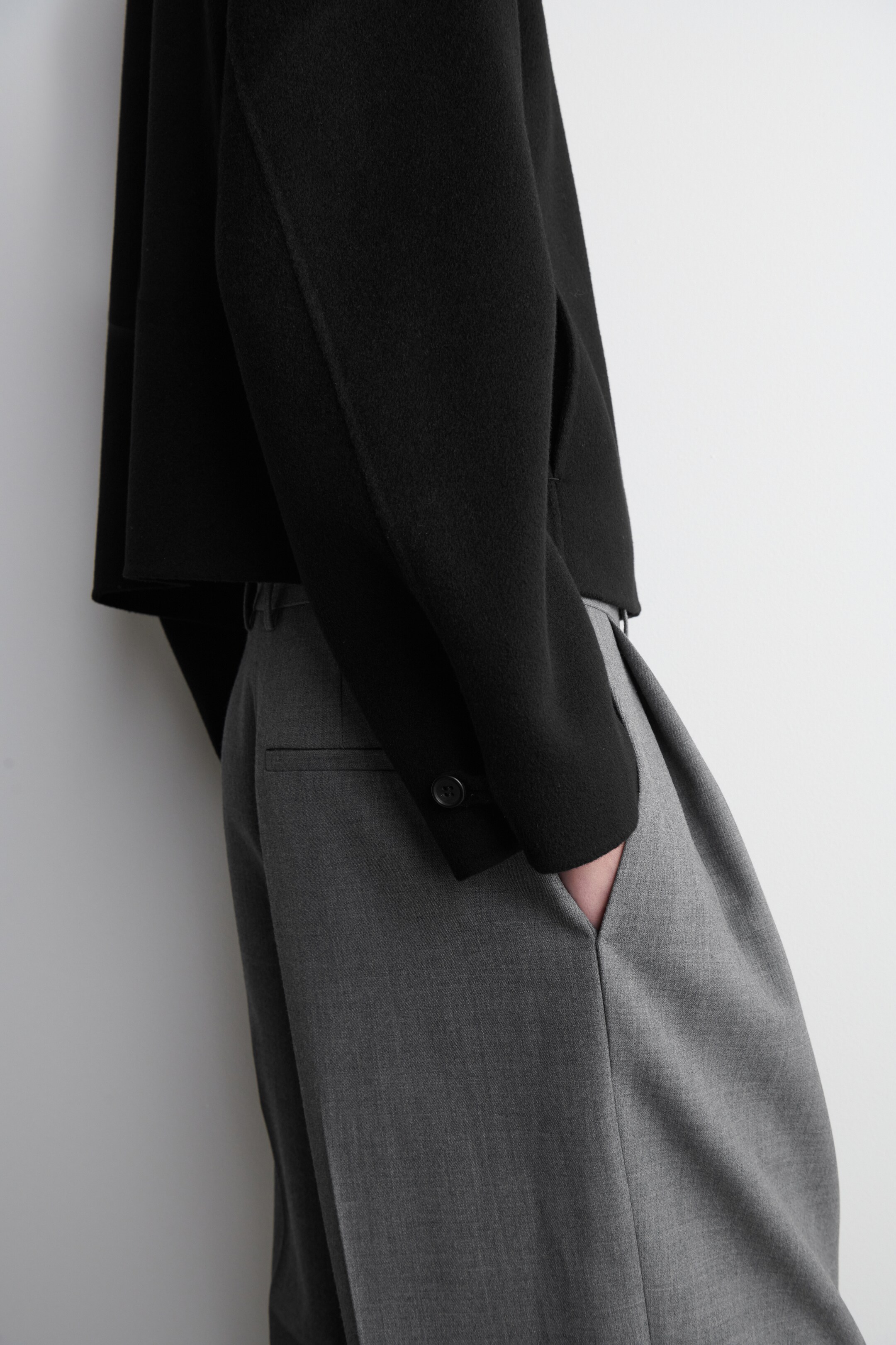 Agrandir l'image: VESTE COURTE EN LAINE DOUBLE FACE - NOIR - FEMME | H&M FR 5