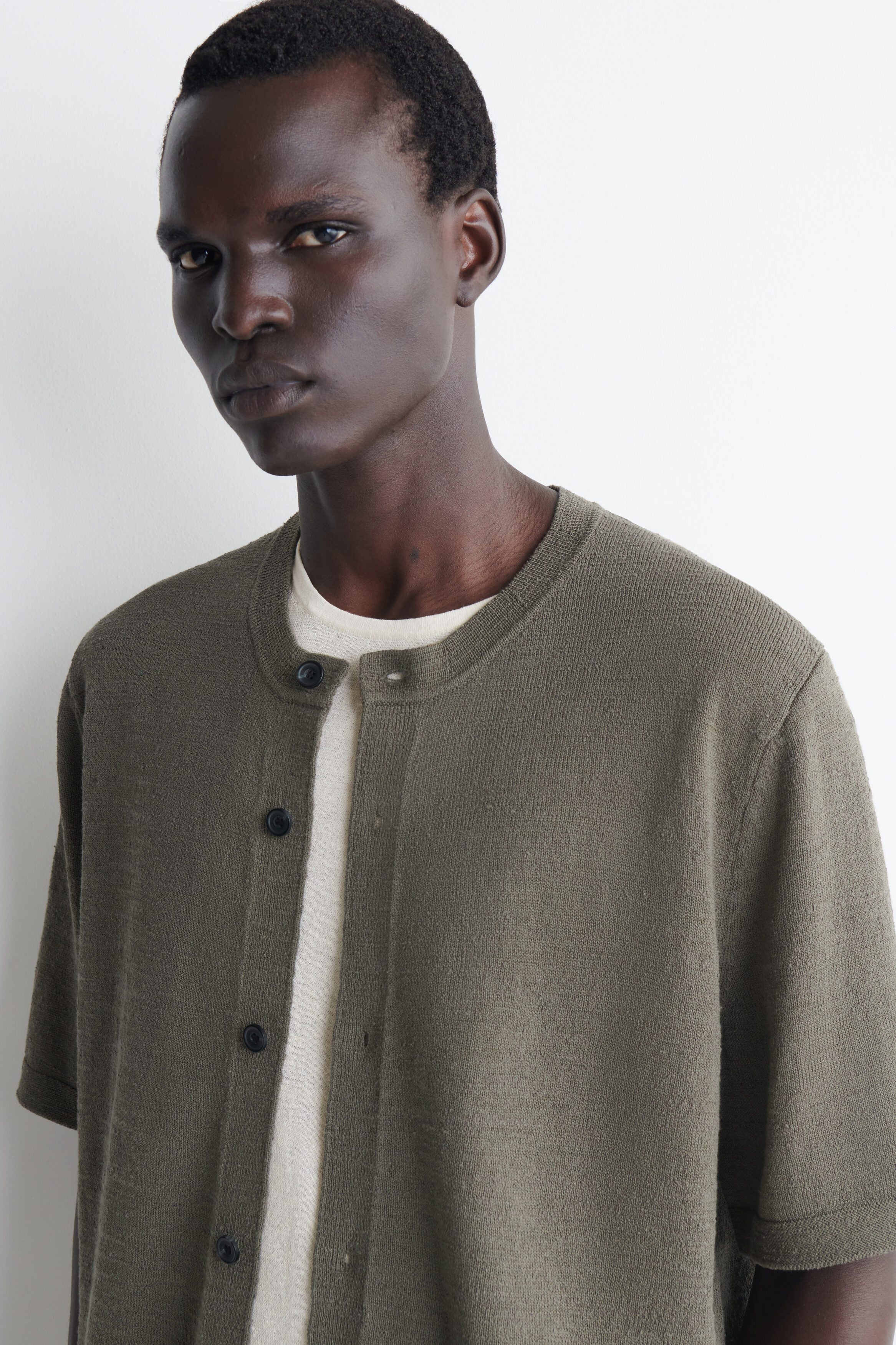 BOUCLÉ-KNIT SHORT-SLEEVED CARDIGAN - KHAKI MÉLANGE | COS US
