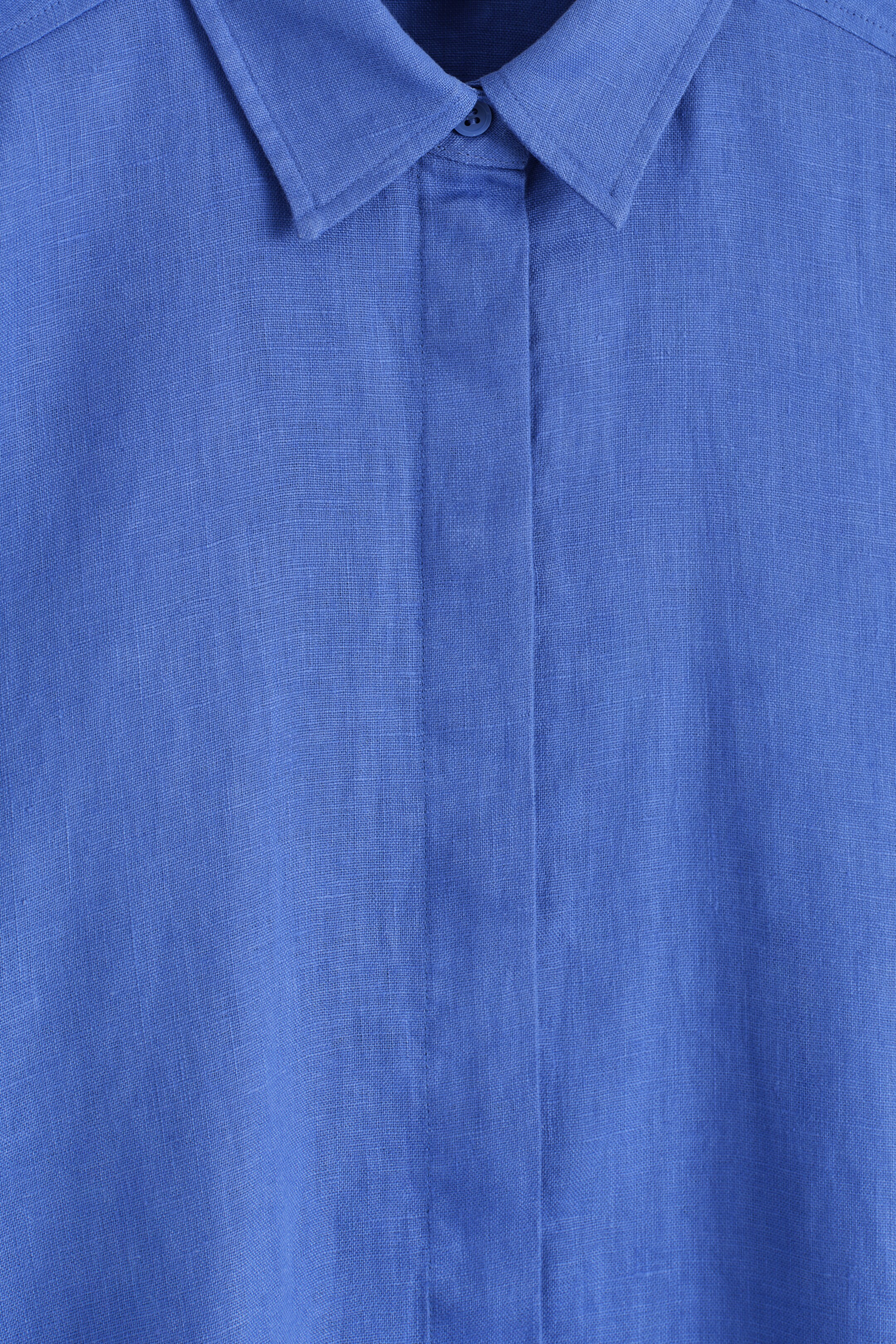 Ver imagem maior: VESTIDO CAMISA MIDI DE LINHO - AZUL - SENHORA | H&M PT 6