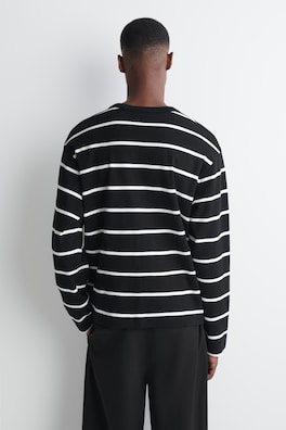RELAXED JERSEY INTERLOCK LONG-SLEEVED T-SHIRT — BLACK / WHITE / STRIPED 4