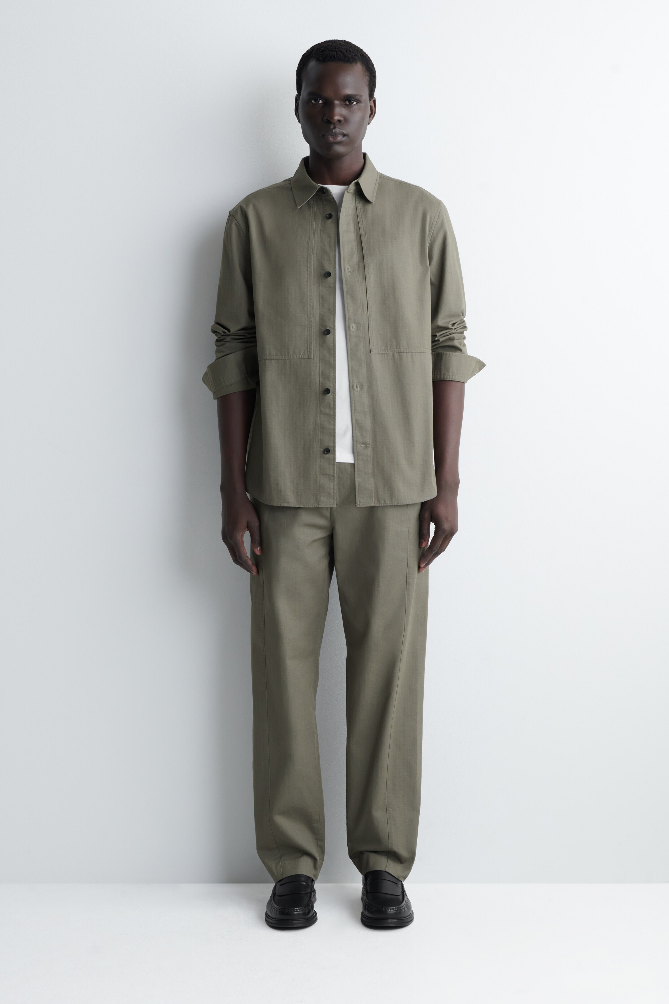 View larger image: POCKET-DETAIL COTTON SHIRT - DARK KHAKI - Men | H&M GB 2