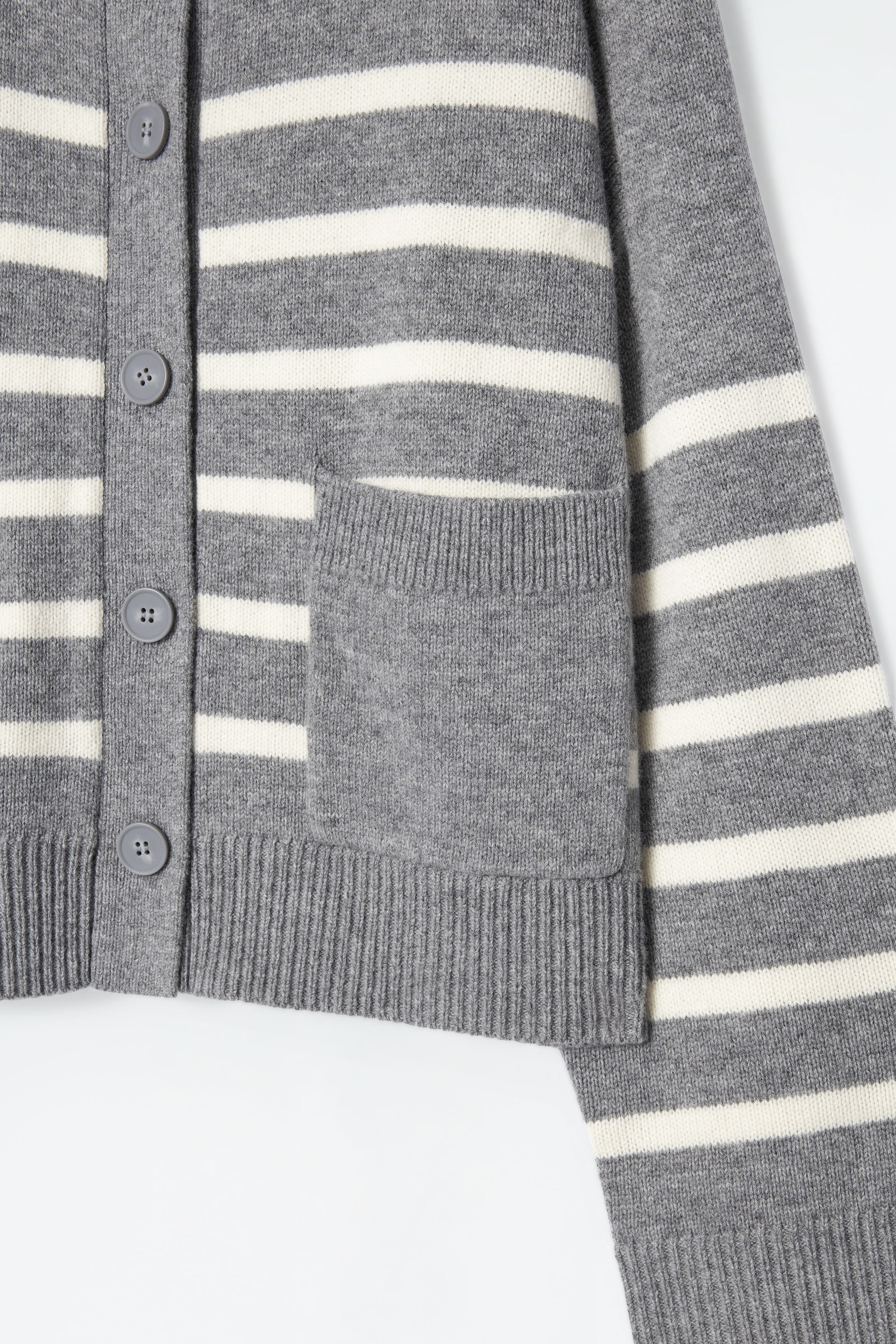 StillMedia/DescriptiveDetail