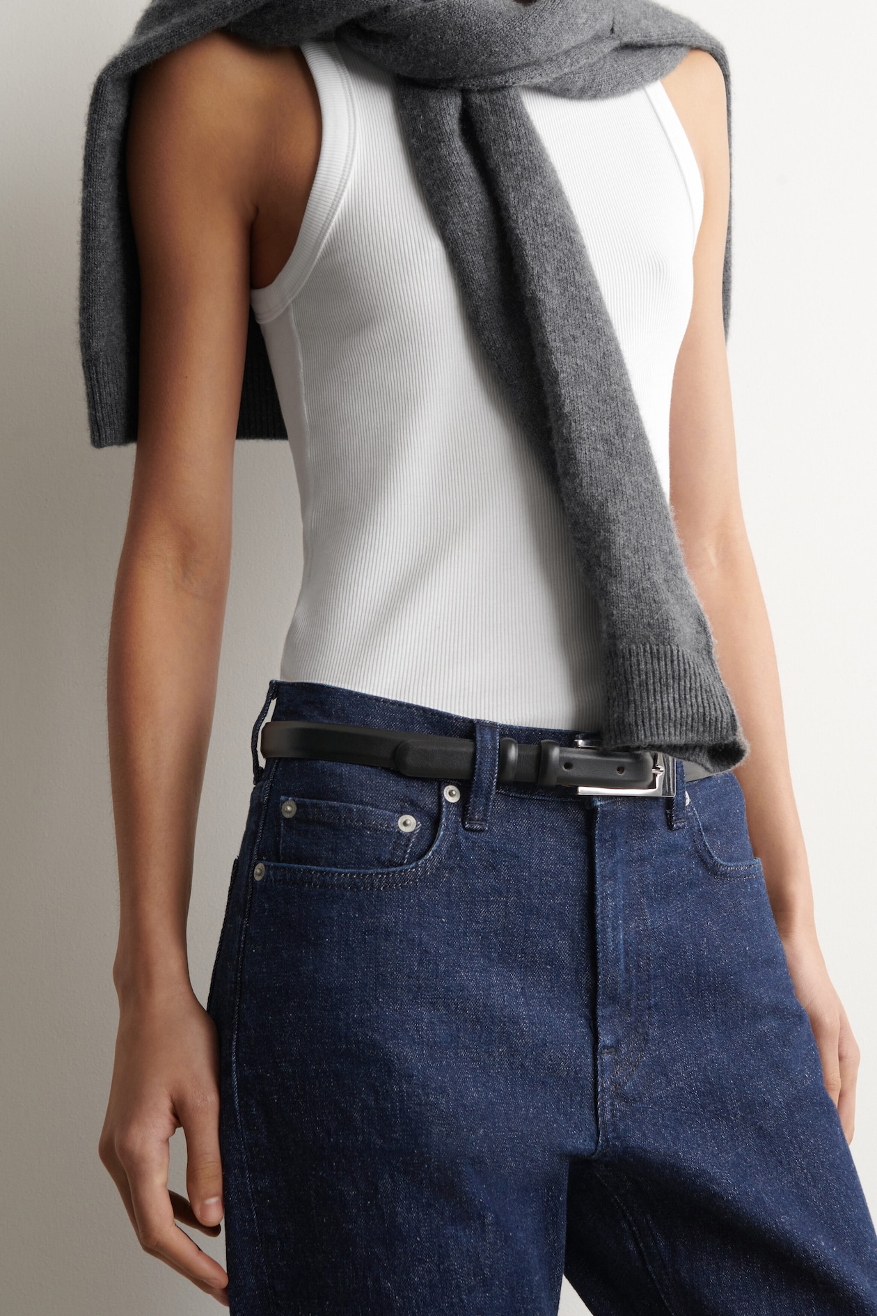 FLUTE SLIM-LEG JEANS — DARK BLUE