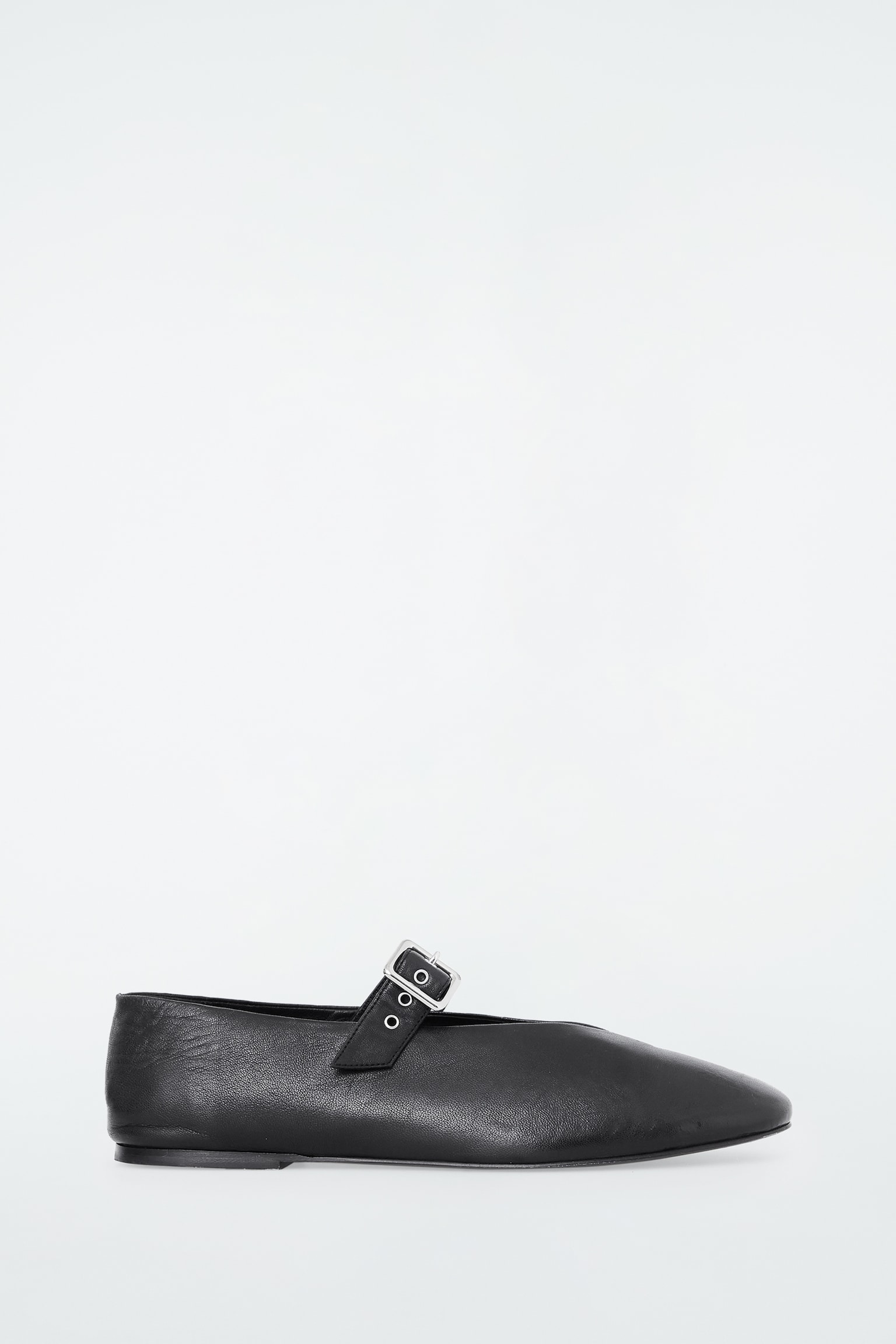 BUCKLED BALLET FLATS - BLACK