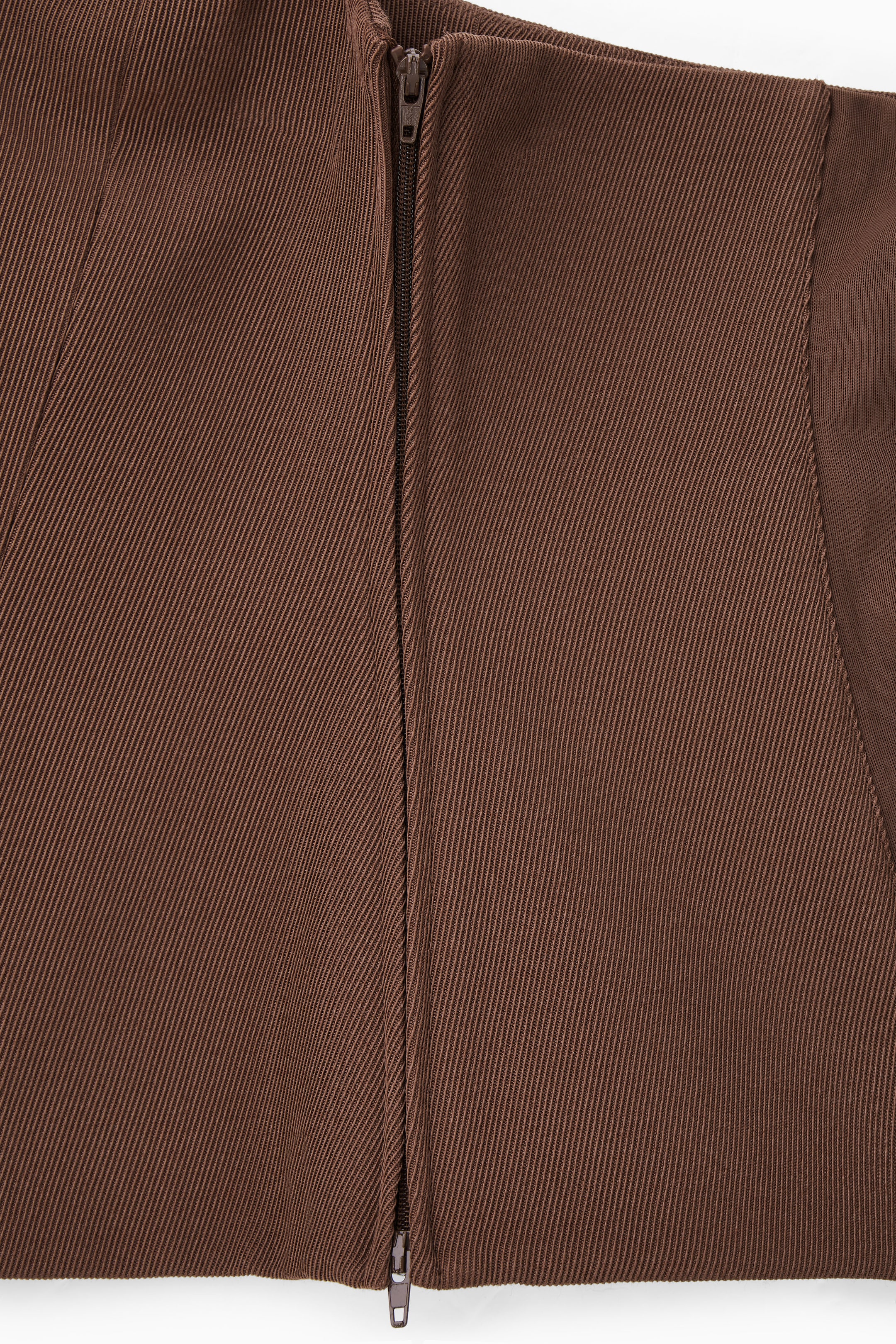 StillMedia/DescriptiveDetail