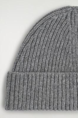 CHUNKY RIBBED WOOL BEANIE — GREY MÉLANGE 1