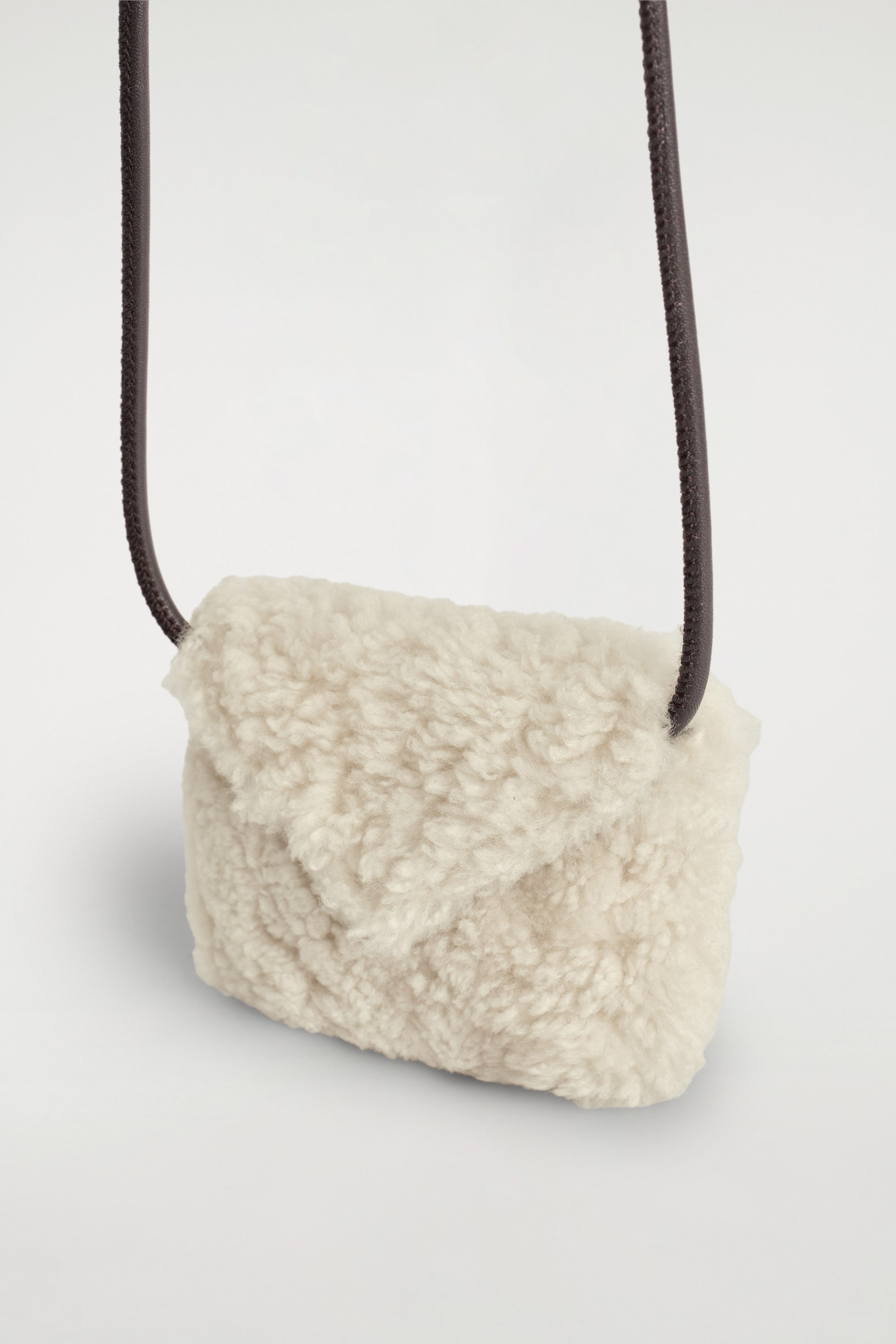 StillMedia/DescriptiveDetail