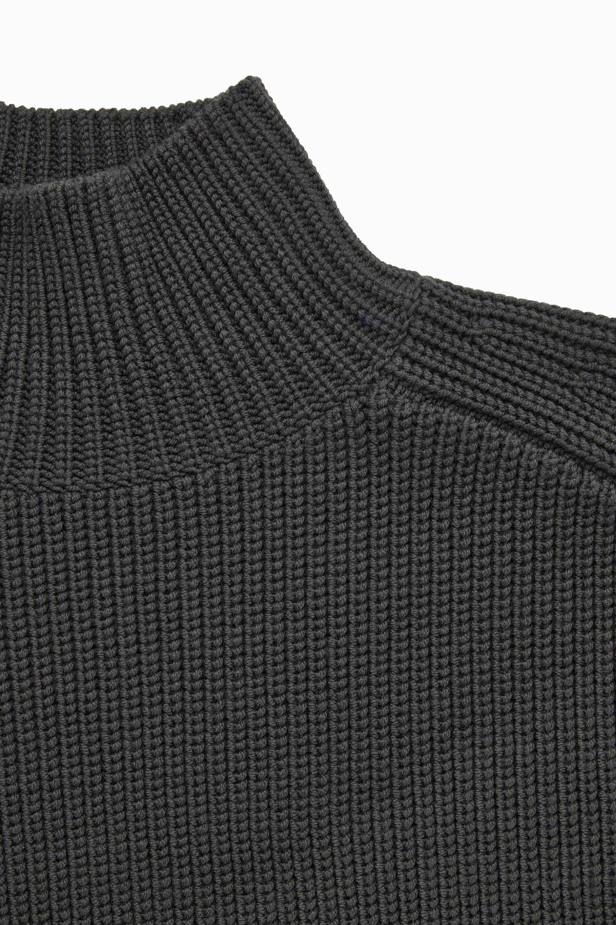 StillMedia/DescriptiveDetail