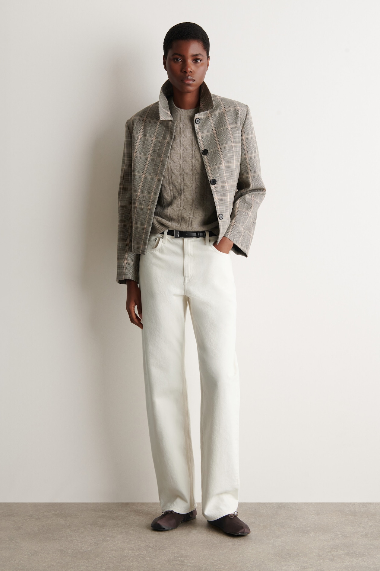 CABLE-KNIT PURE CASHMERE SWEATER — BEIGE