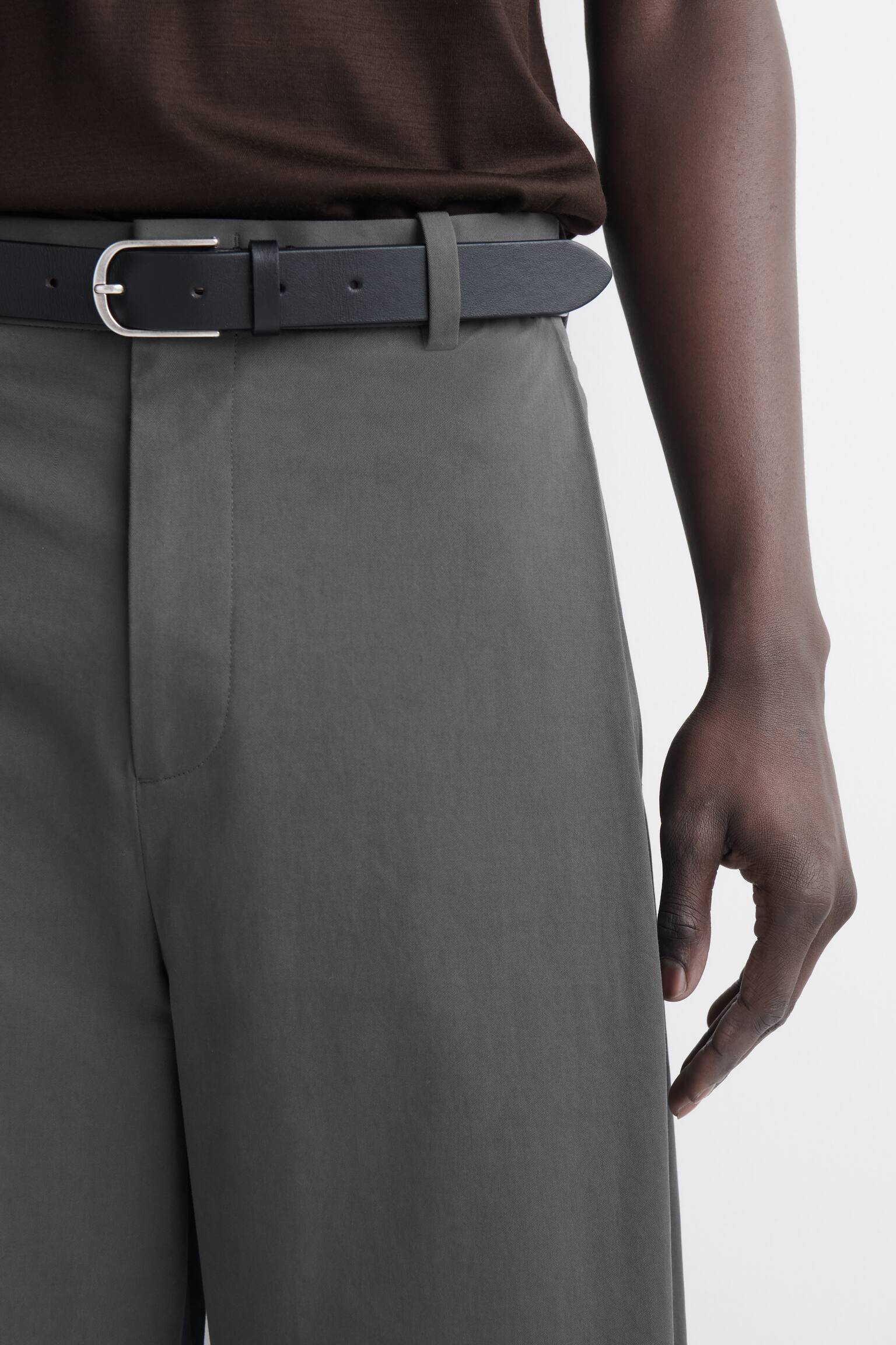 PANTALONI IN COTONE A GAMBA LARGA CON PIEGHE - GRIGIO/NERO - 4