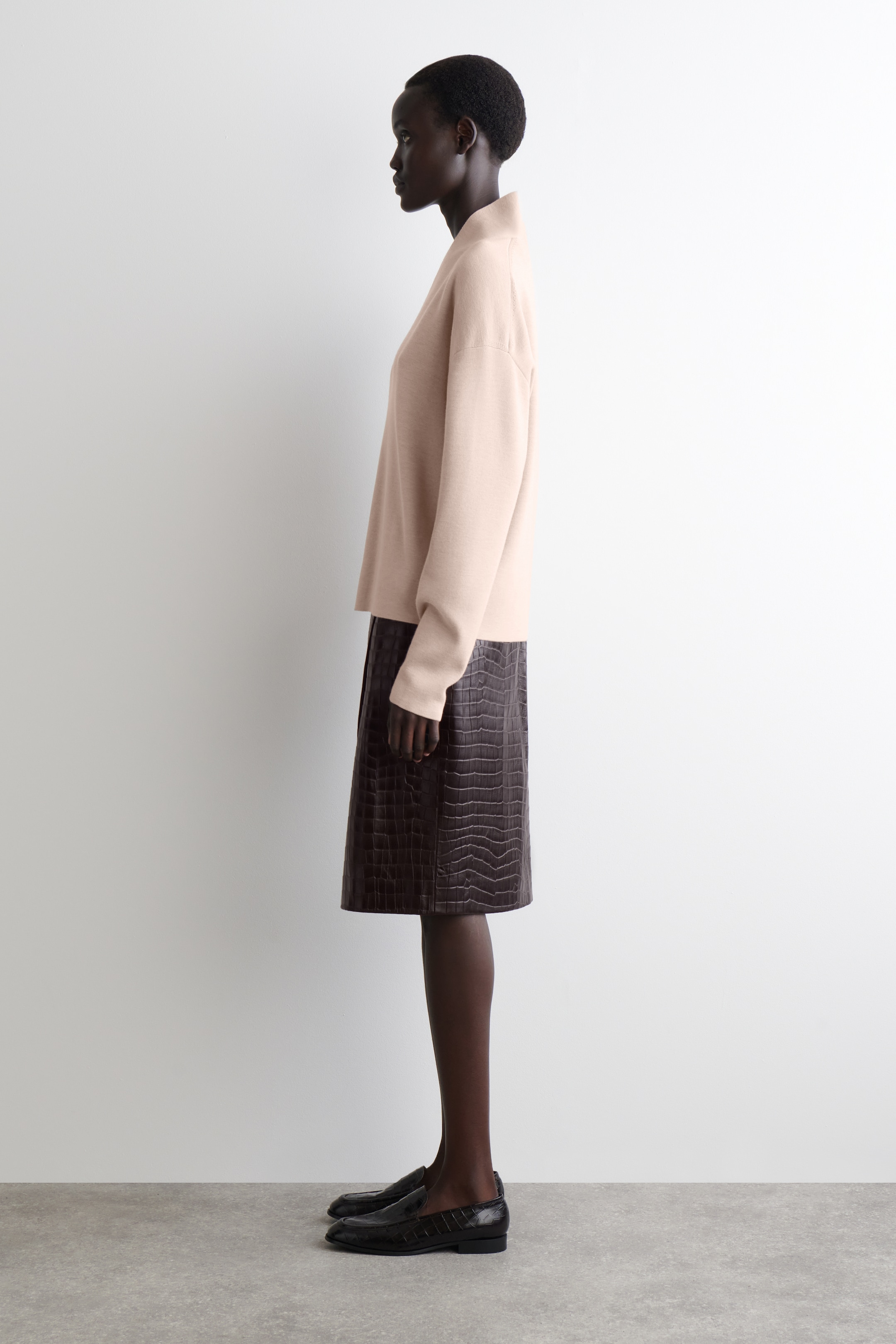 Grösseres Bild ansehen: PULLOVER AUS MERINOWOLLE MIT V-AUSSCHNITT - BEIGE MELIERT - DAMEN | H&M CH 5