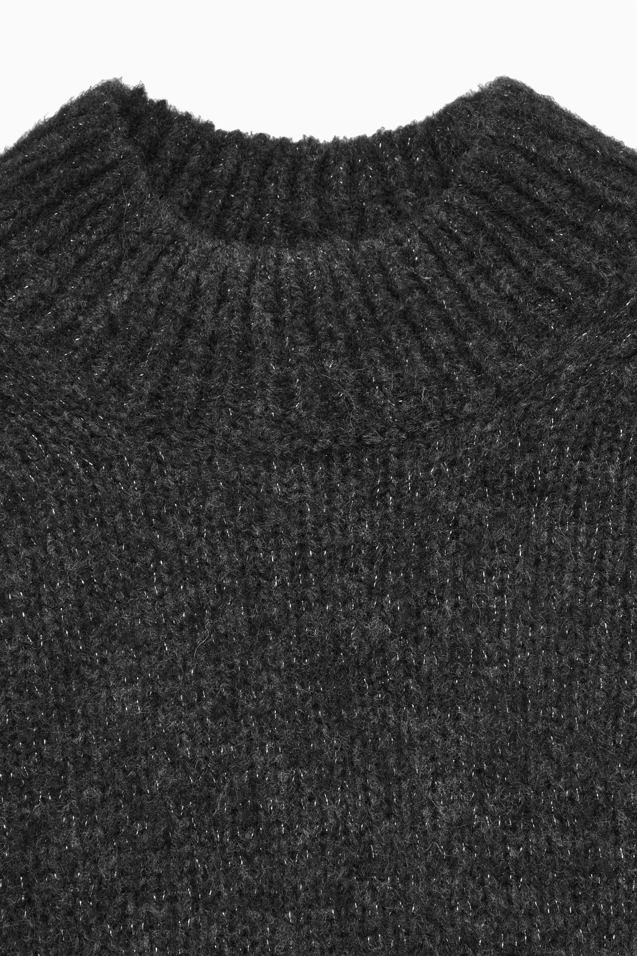 Agrandir l'image: PULL COURT COL MONTANT ALPAGA MÉLANGÉ - Gris foncé - FEMME | H&M CH 2