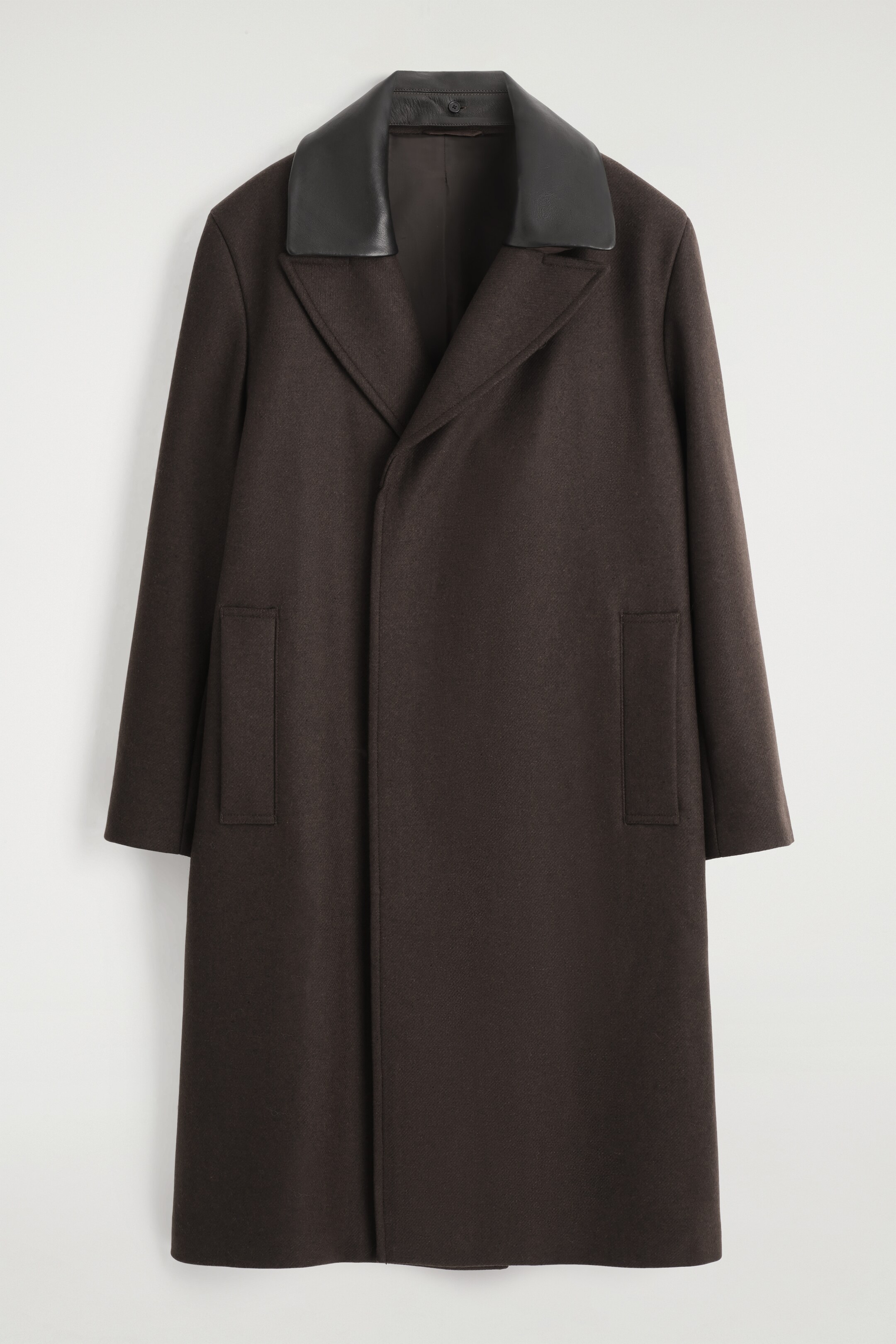 Visualizza immagine più grande: CAPPOTTO IN LANA CON COLLETTO IN PELLE - MARRONE SCURO - UOMO | H&M IT 6