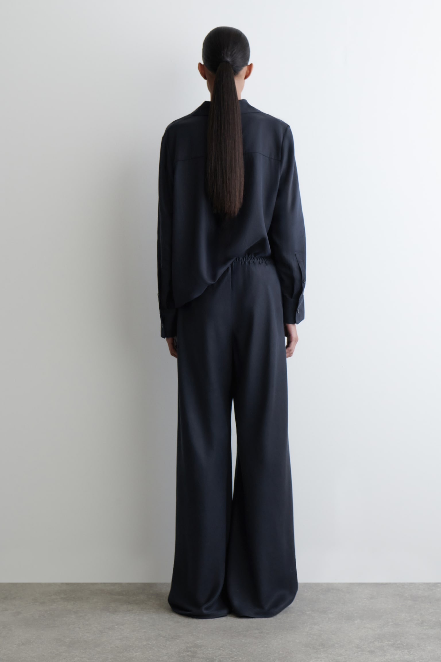 ELASTICATED WIDE-LEG TROUSERS - NAVY - 3