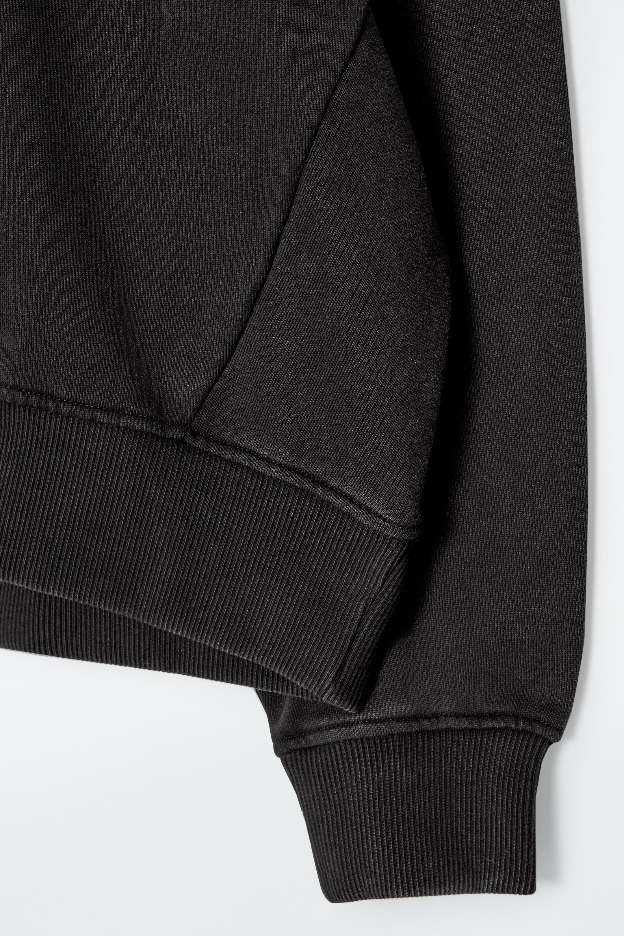 View larger image: CLASSIC CREW-NECK SWEATSHIRT - BLACK - Ladies | H&M GB 2