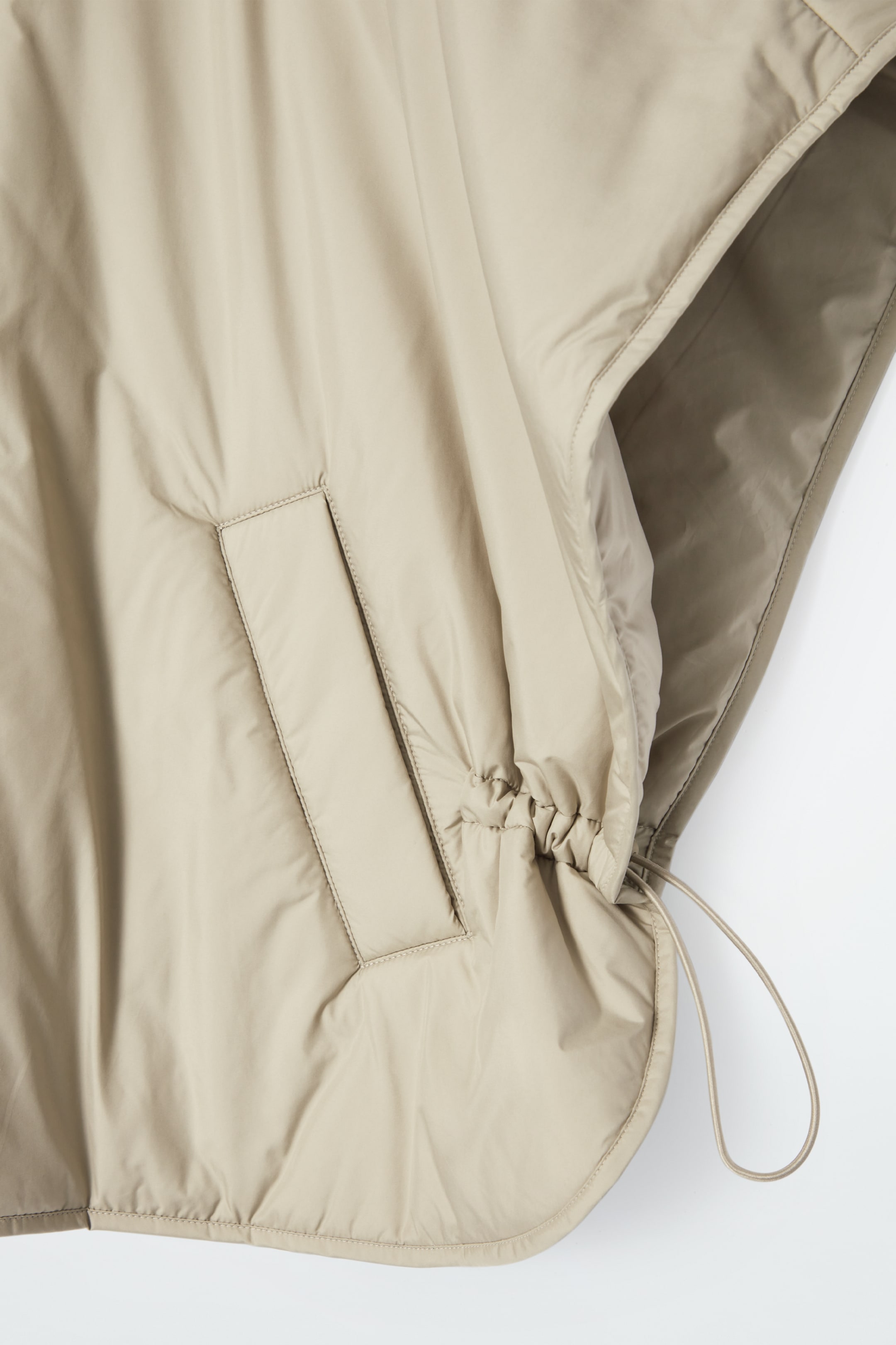 View larger image: CROPPED PADDED HYBRID GILET - BEIGE - Ladies | H&M GB 3