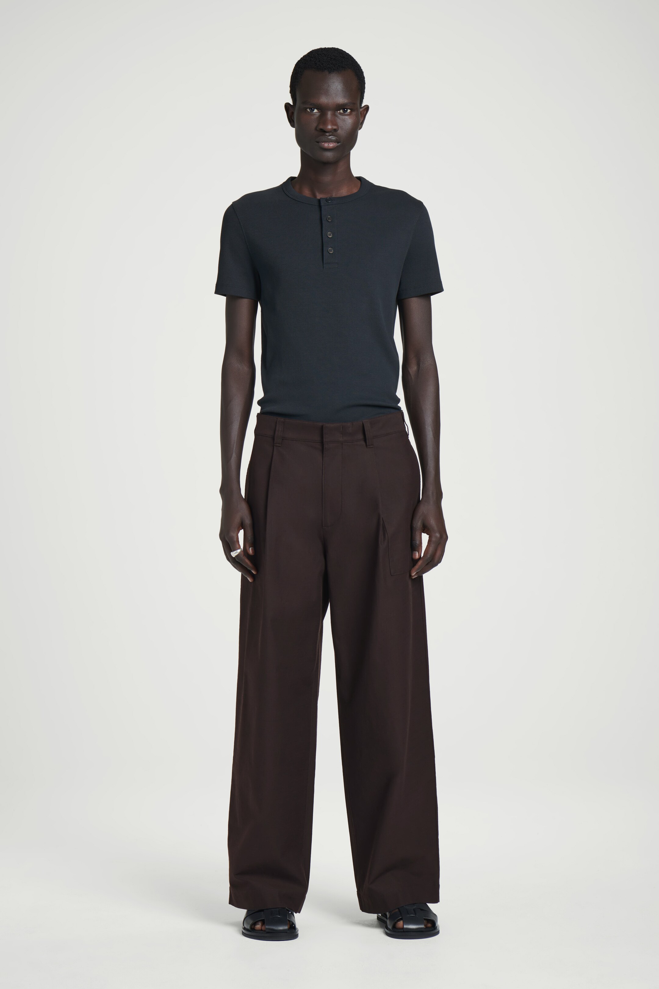 Ingrandisci l'immagine: SLIM-FIT RIBBED HENLEY T-SHIRT - NAVY - UOMO | H&M CH 5