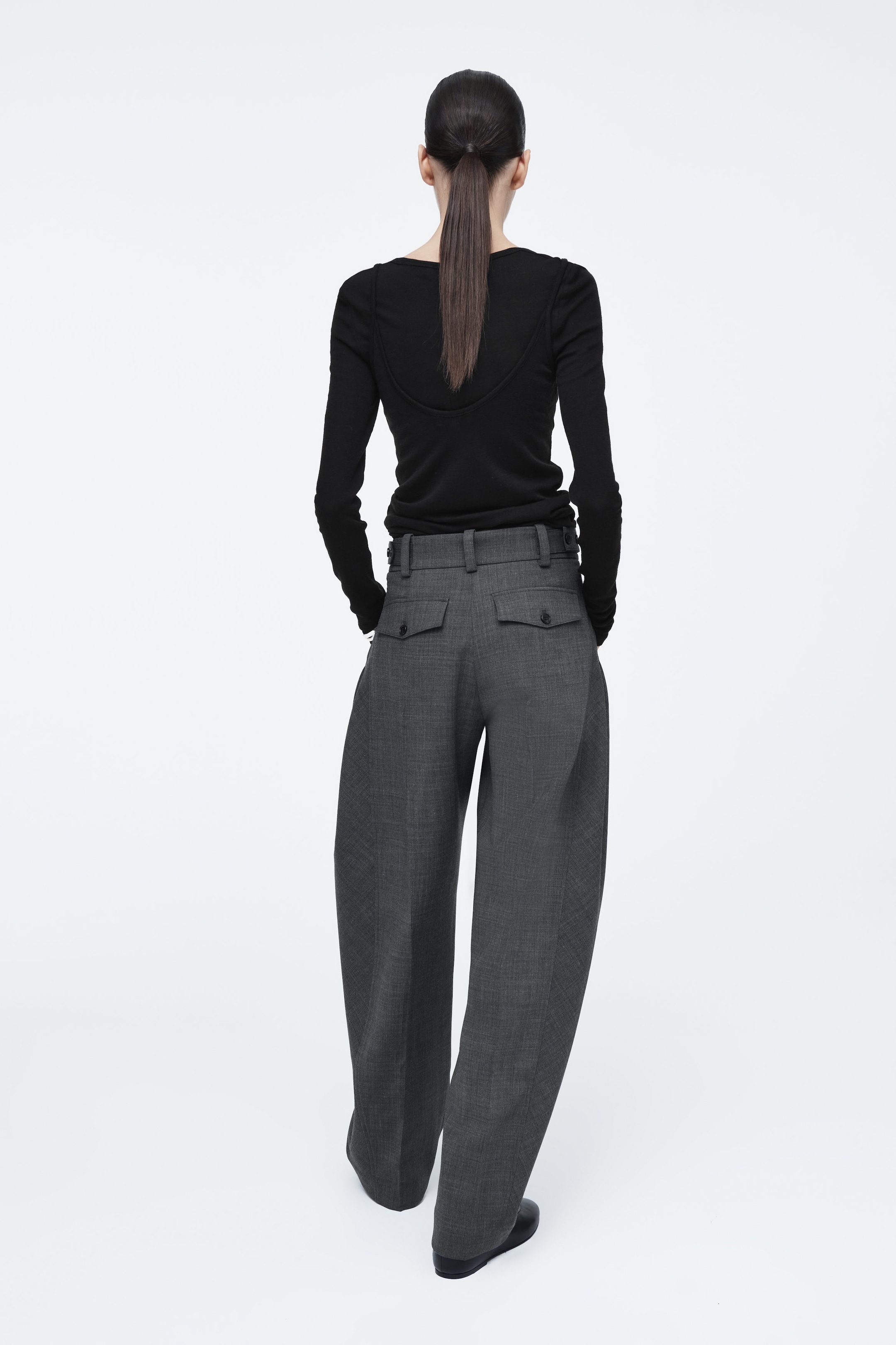 울 블렌드 배럴 레그 트라우저