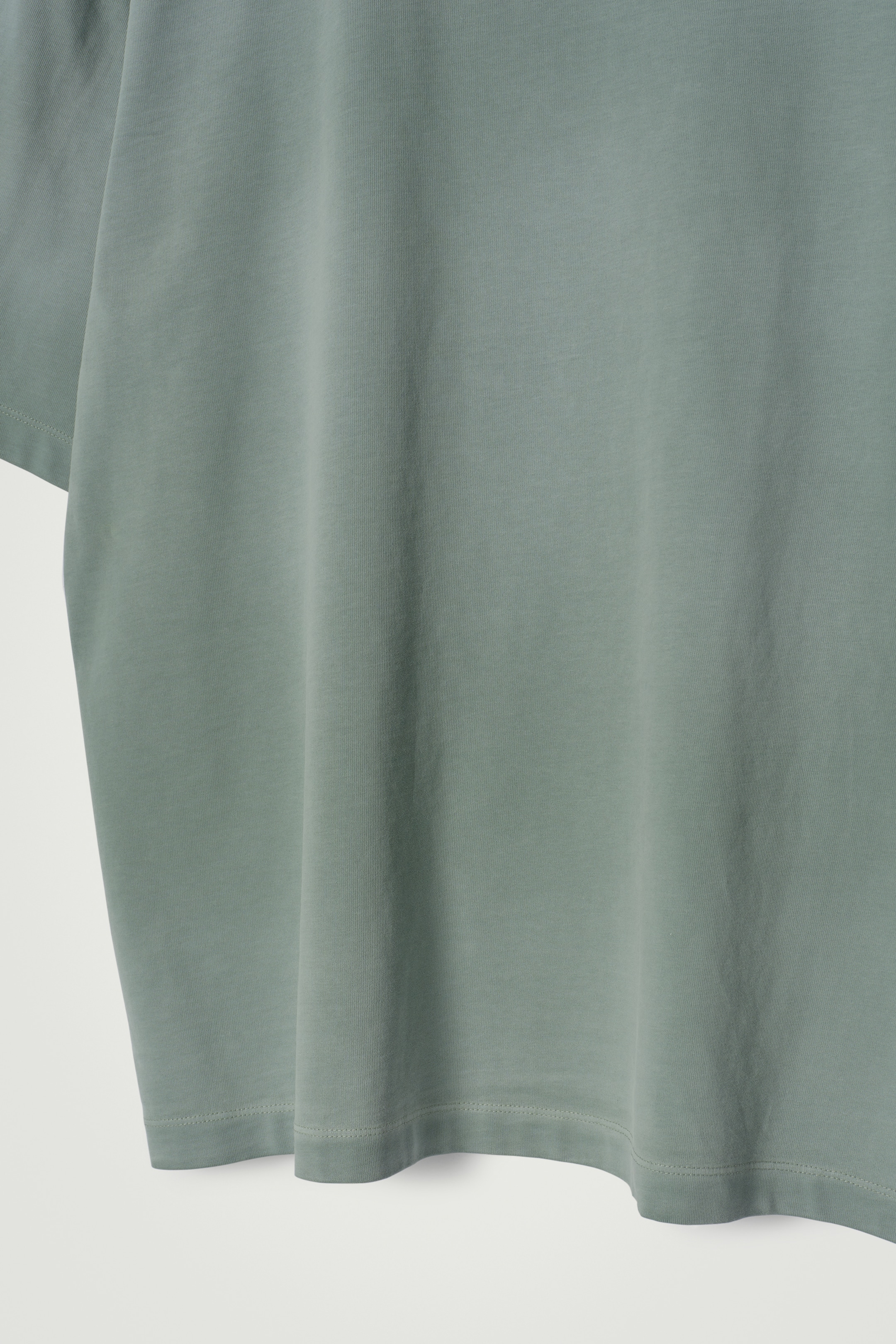 Zobraziť väčší obrázok: NADMERNE STRIHNUTÉ TRIČKO S VYSOKÝM GOLIEROM Z PRANÉHO JERSEY MATERIÁLU - ZELENÁ - MUŽI | H&M SK 9