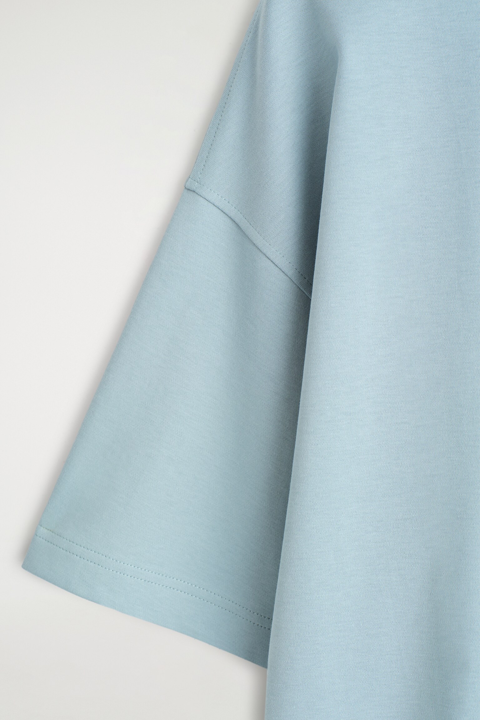 CAMISETA BOXY OVERSIZE - AZUL CLARO/BLANCO - 4