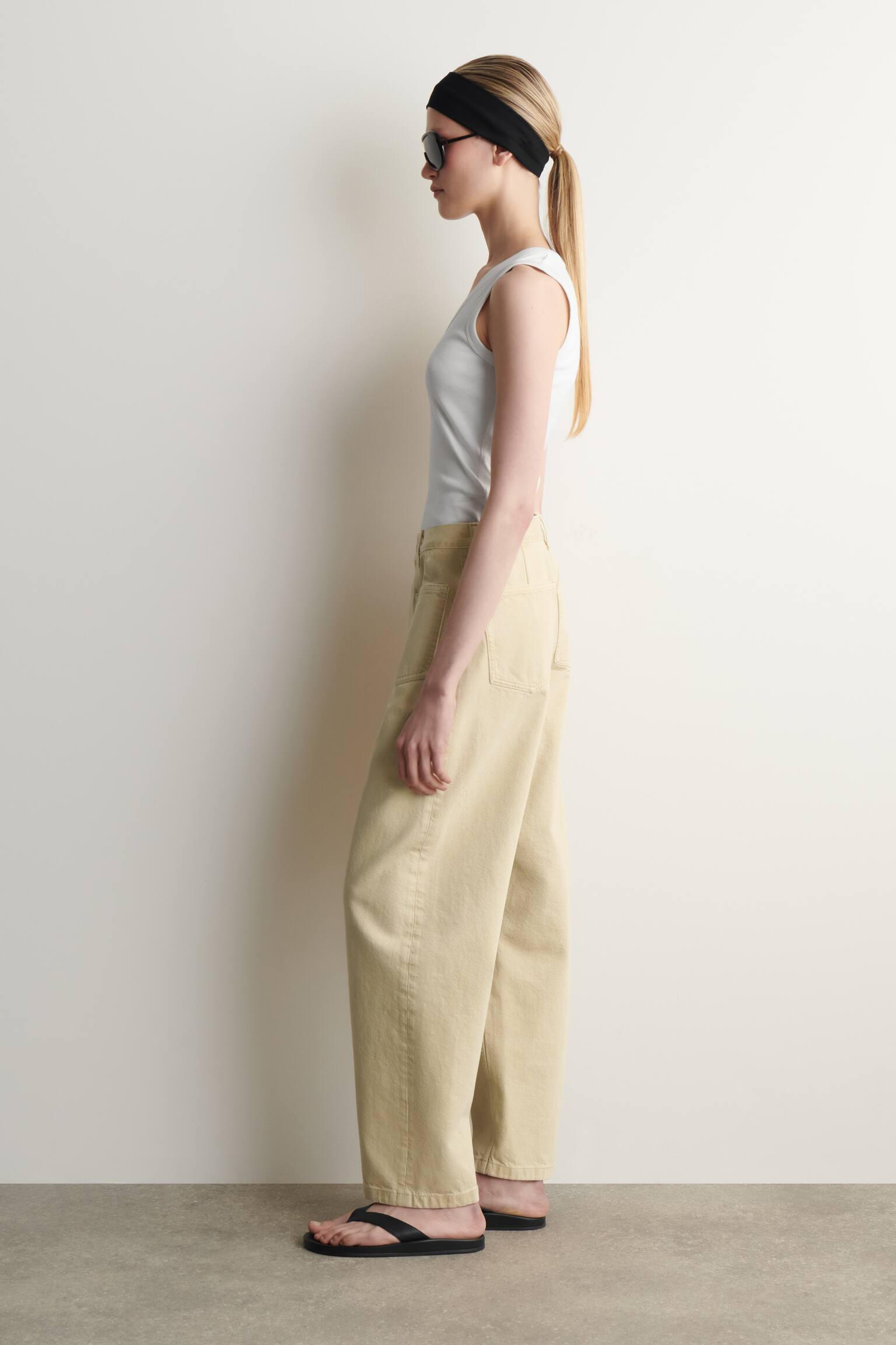 Jeans med påsydde lommer og rette ben-Smørgul - 3