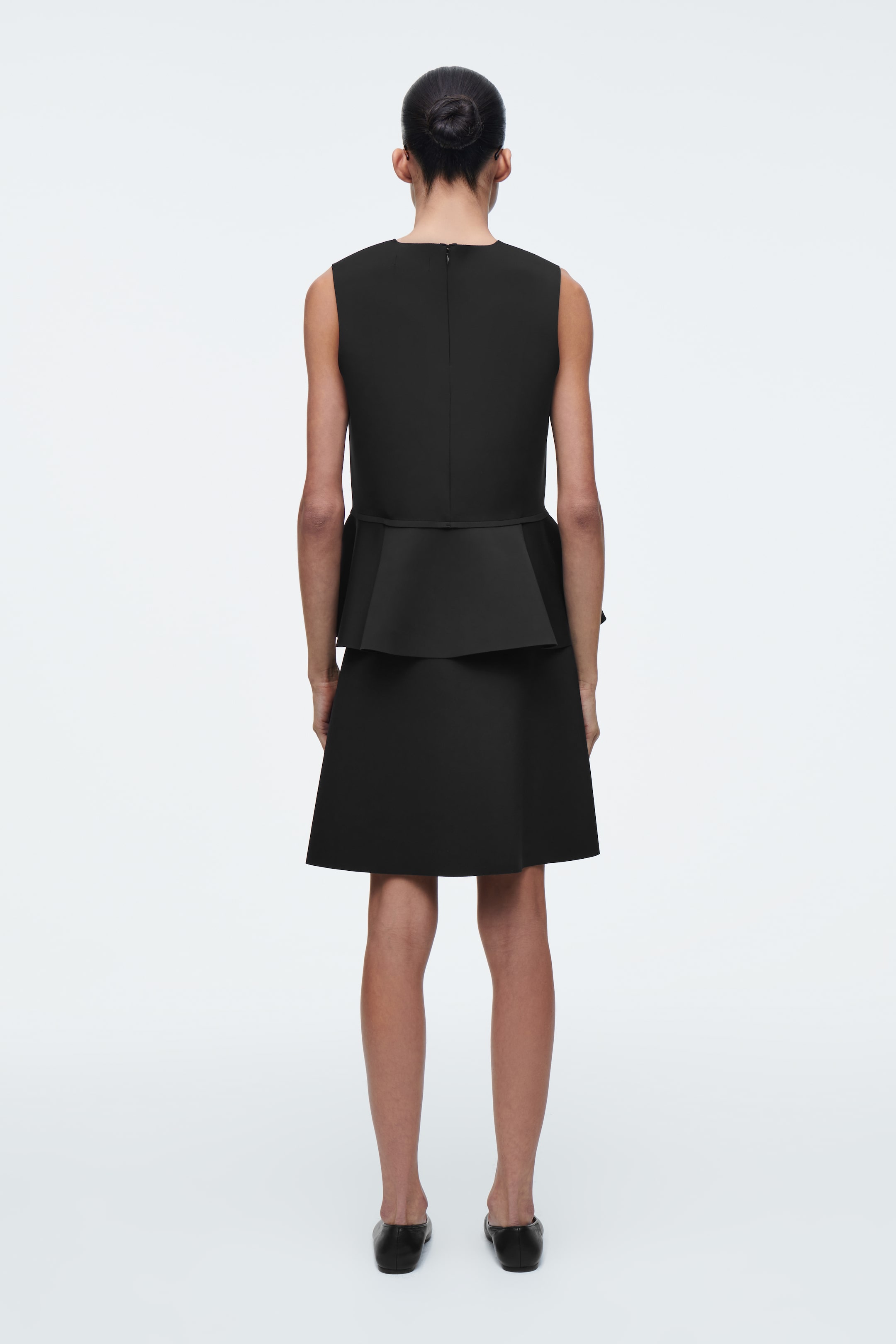View larger image: A-LINE SCUBA MINI SKIRT - BLACK - Ladies | H&M GB 4