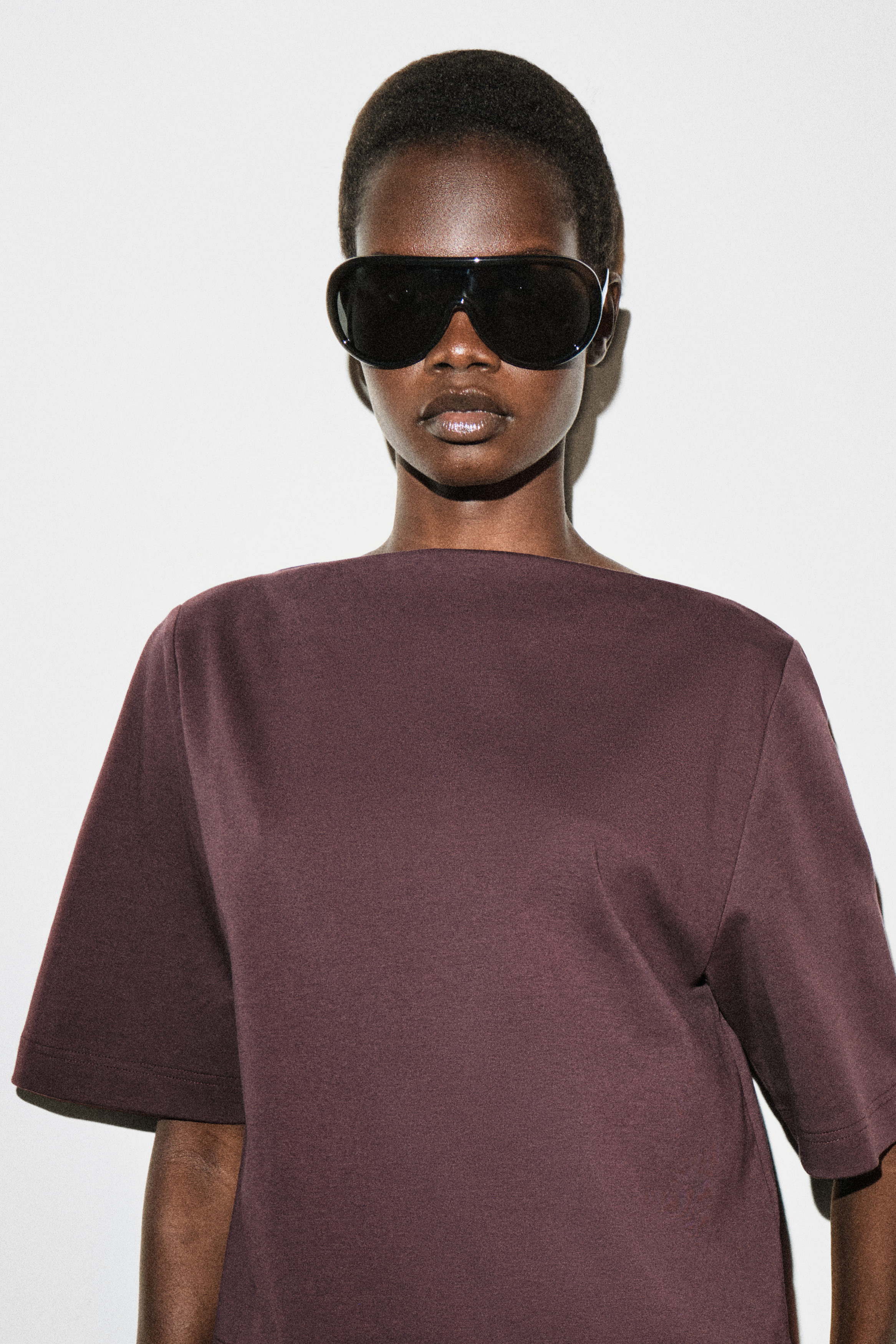 lcdc キャミ　glowny blackup cos musinsa CONTRAST-PANEL BOAT-NECK MIDI DRESS - BURGUNDY | COS US