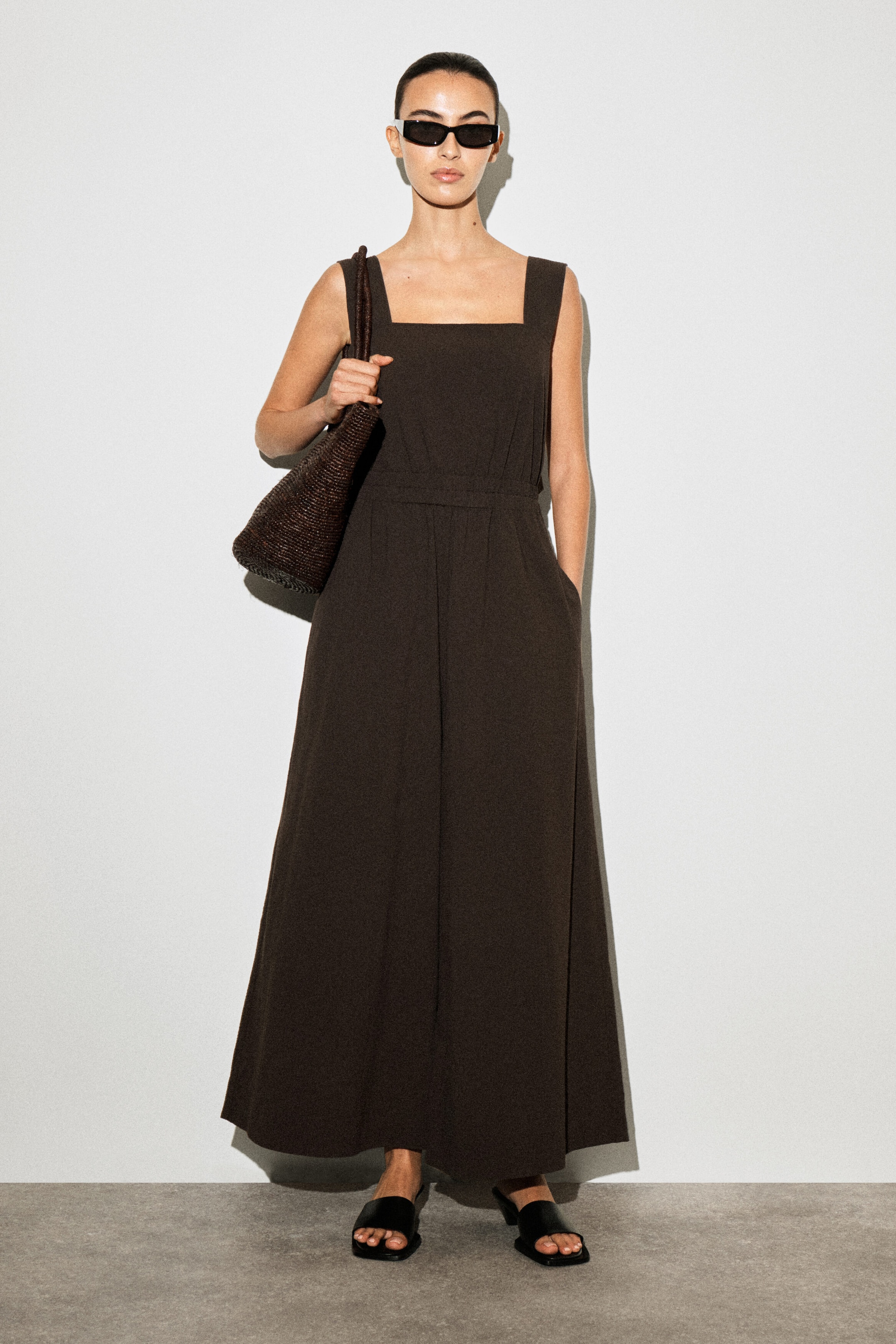 OPEN-BACK SEERSUCKER WIDE-LEG JUMPSUIT