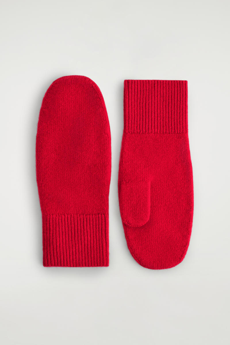 Cos Cashmere Mittens In Red