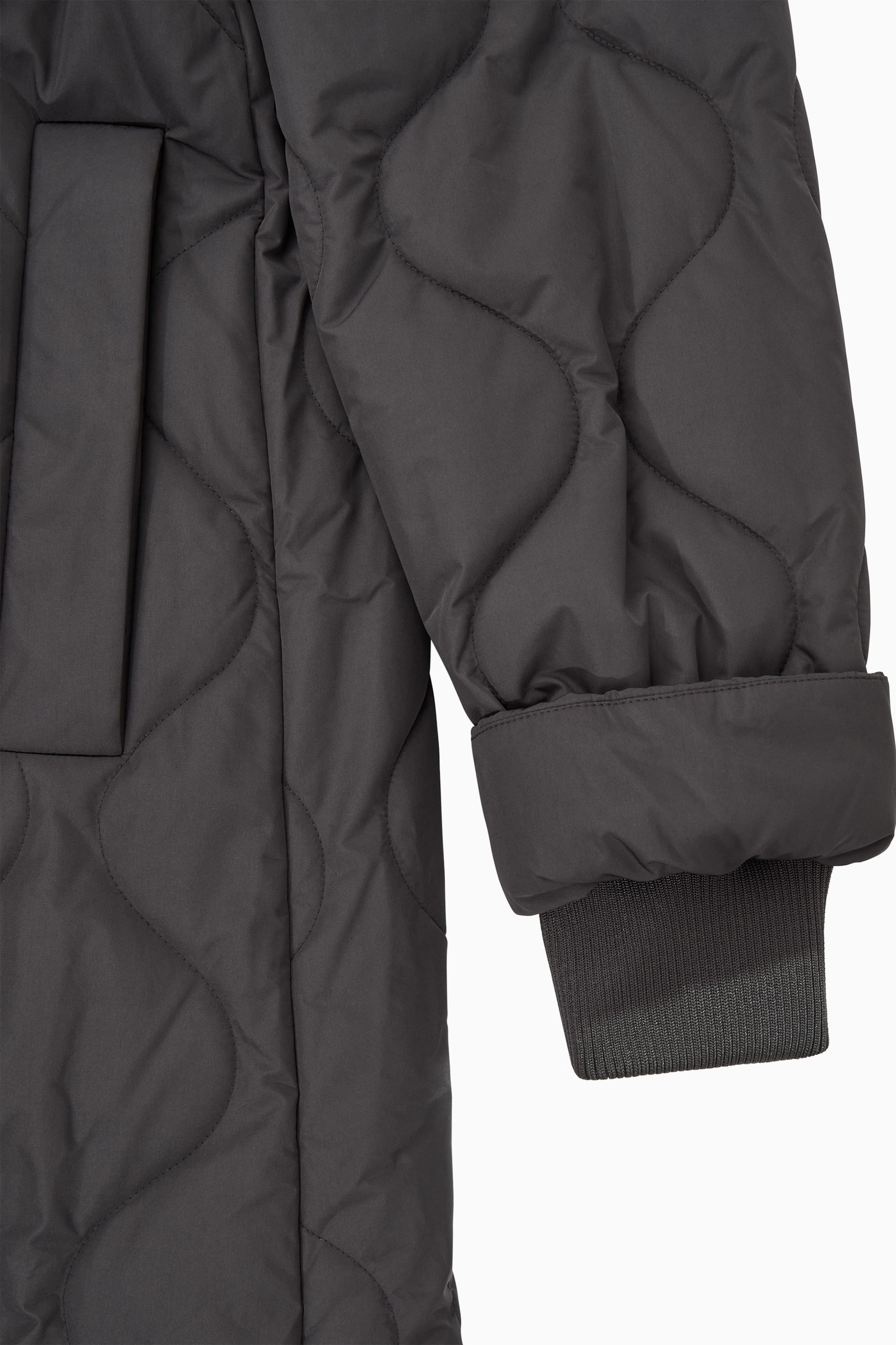 StillMedia/DescriptiveDetail