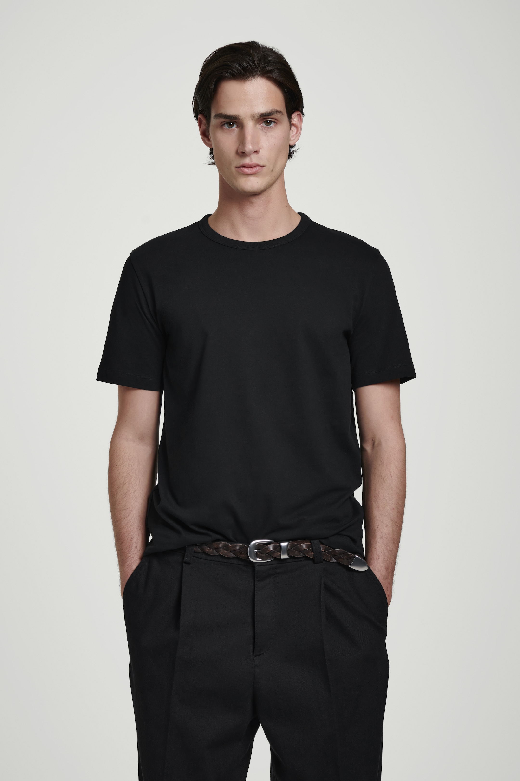Visualizza immagine più grande: T-SHIRT IN COTONE SPAZZOLATO - NERO - UOMO | H&M IT 1