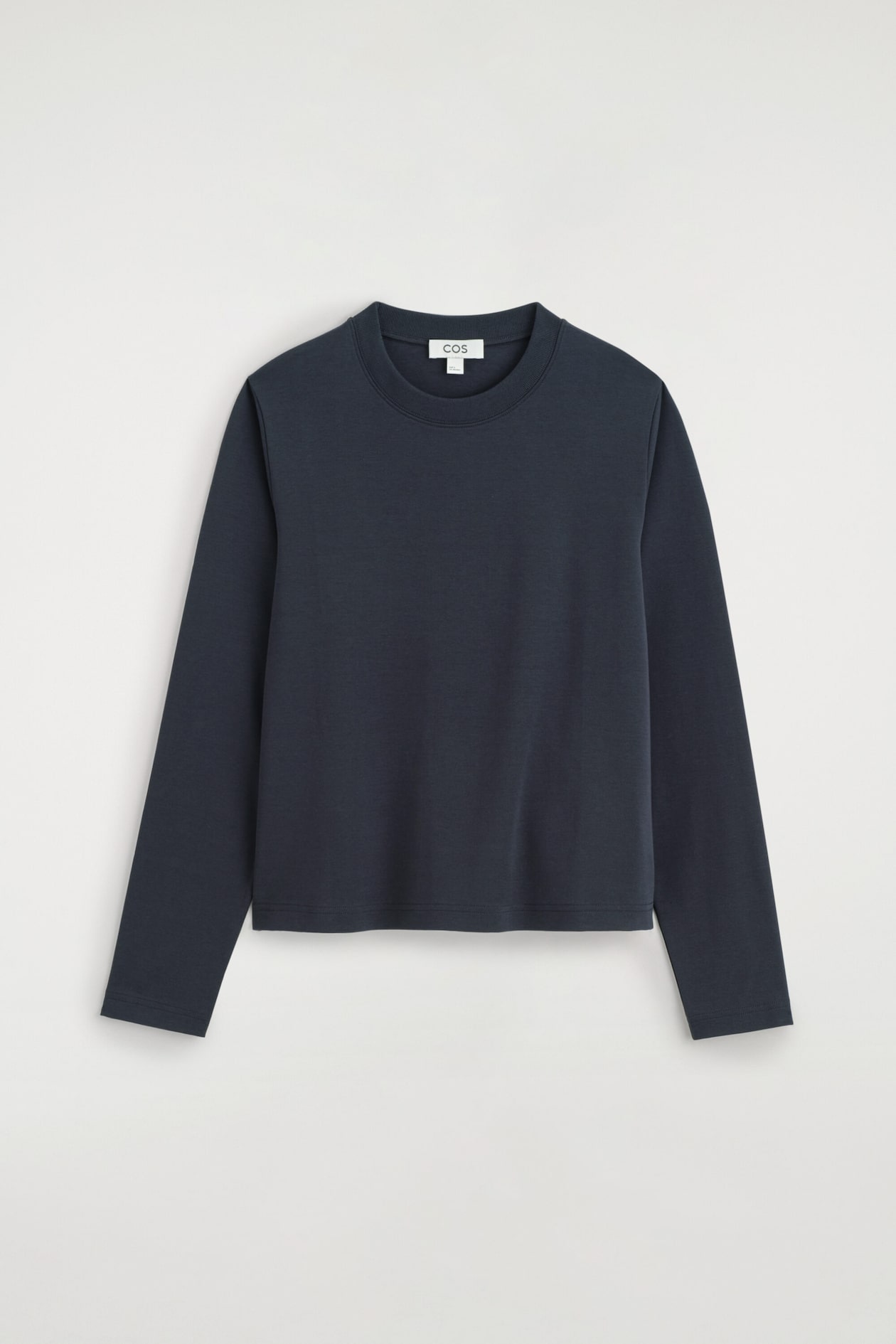 CLEAN CUT LONG-SLEEVED T-SHIRT — NAVY