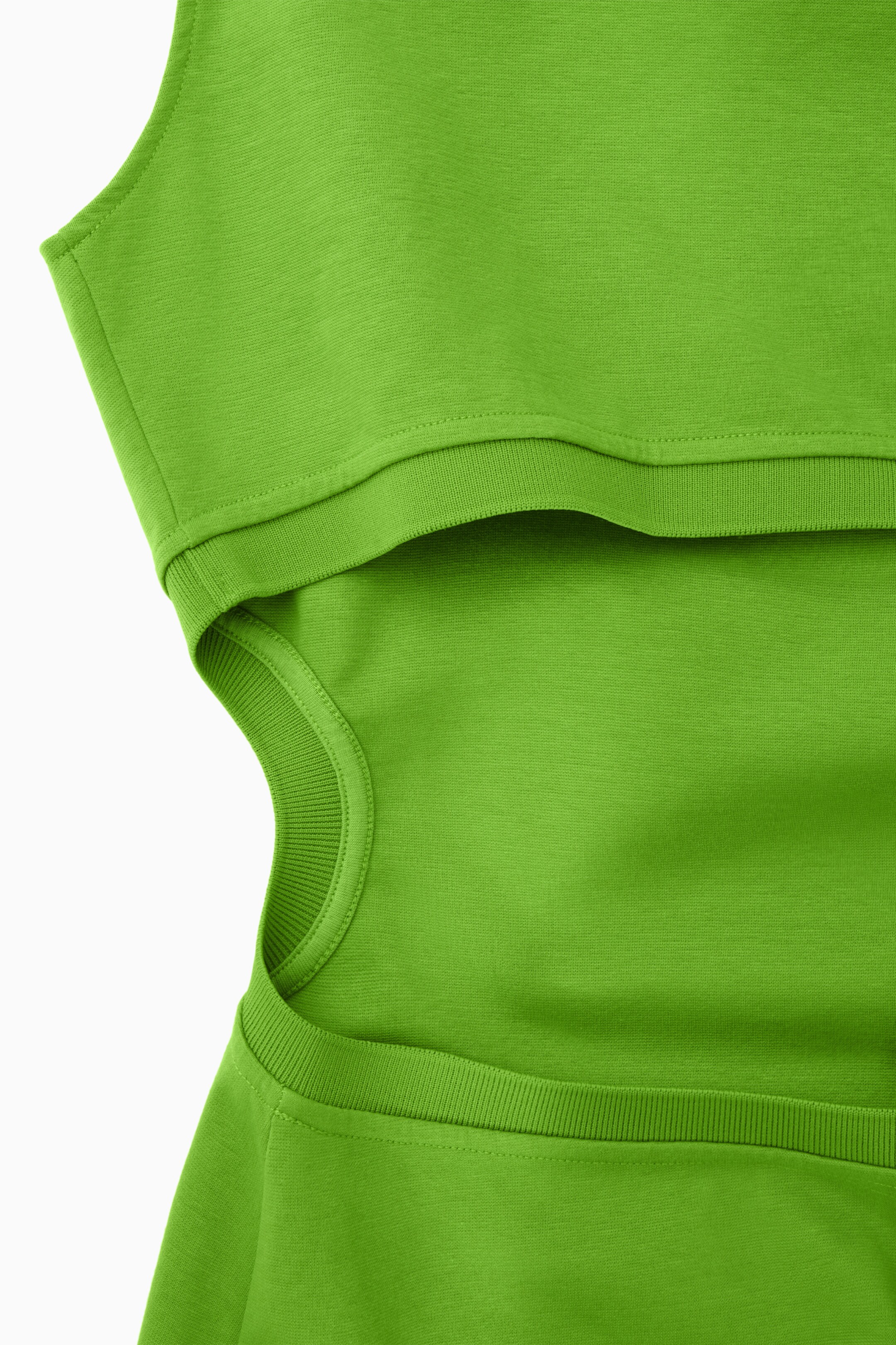 Ingrandisci l'immagine: SLEEVELESS CUTOUT MAXI DRESS - GREEN - DONNA | H&M CH 2