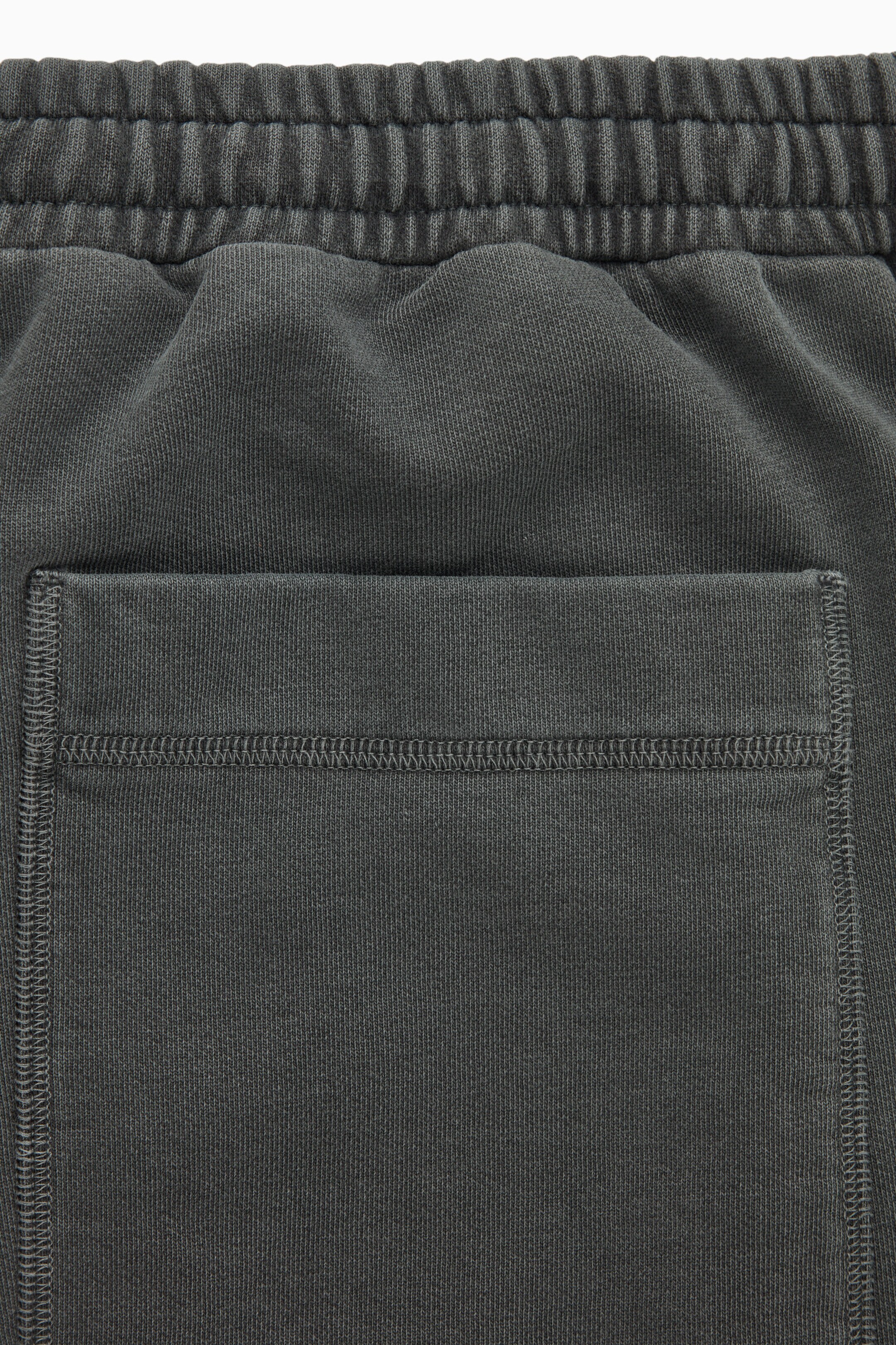 StillMedia/DescriptiveDetail