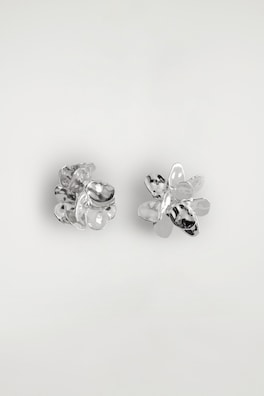 MISMATCHED FLORAL EARRINGS — SILVER 5