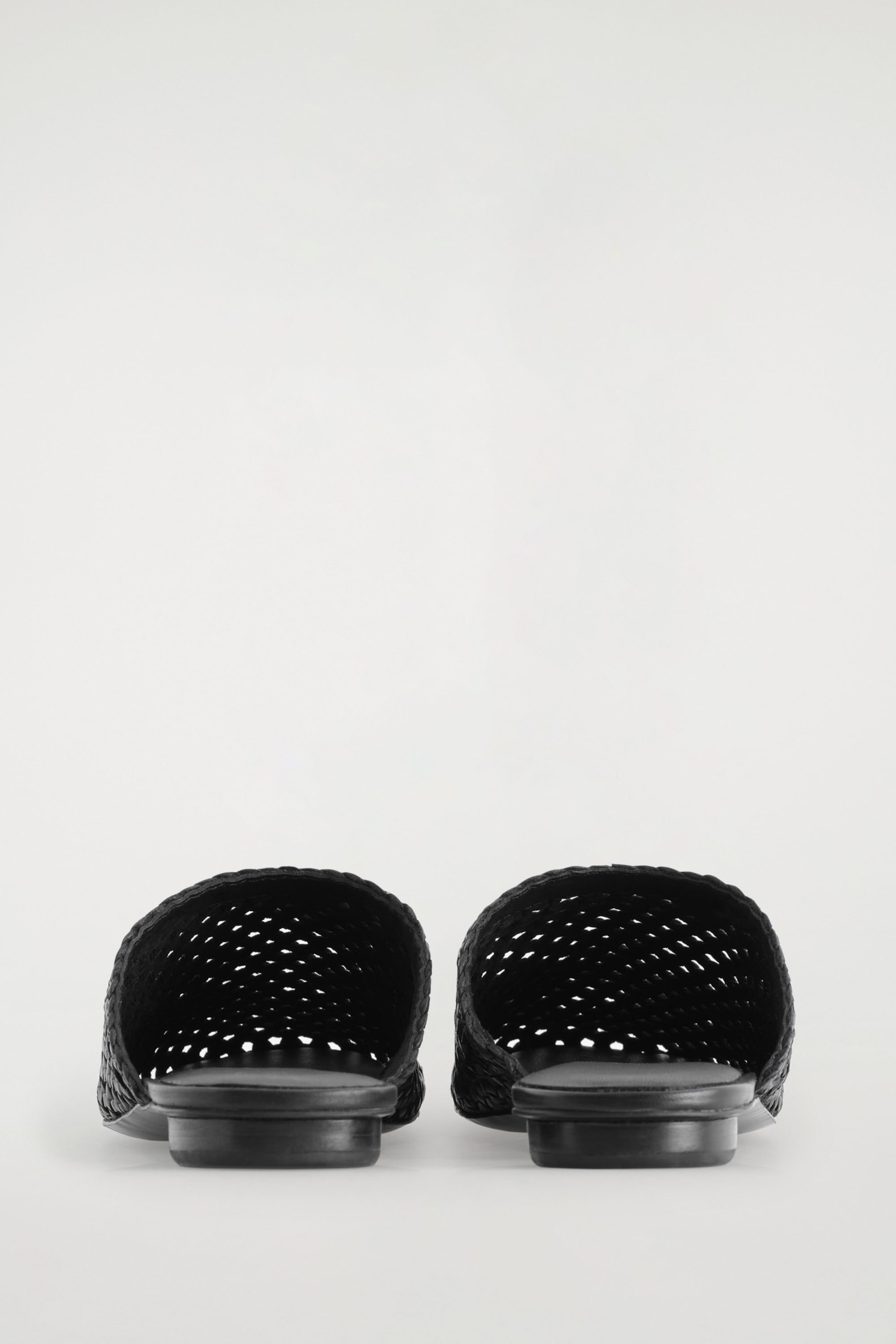 BRAIDED LEATHER MULES